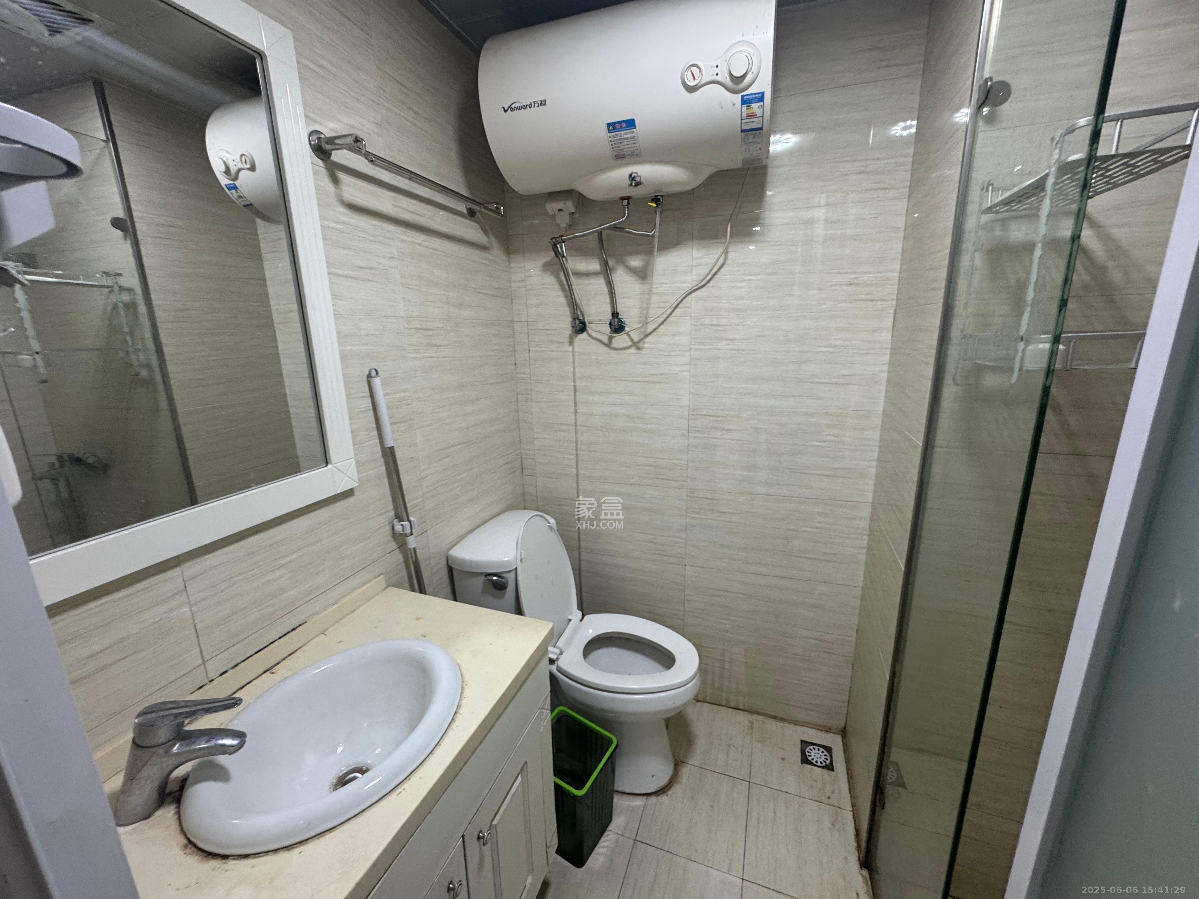 中建木莲工社  1室1厅1卫   1700.00元/月室内图