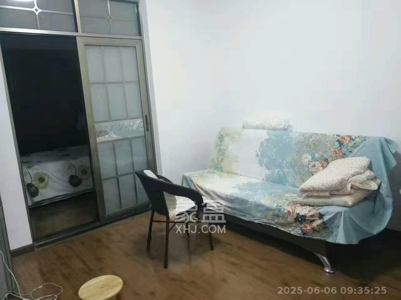 茶山村小区  3室1厅1卫    2400.0元/月室内图