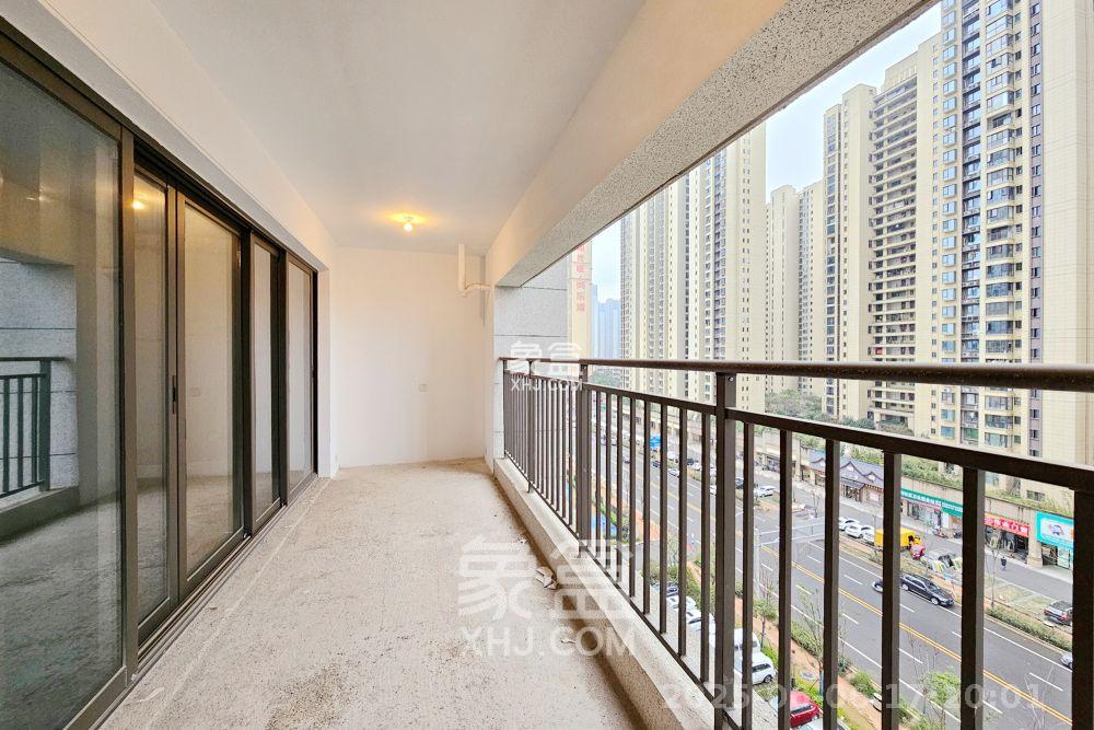 阳光城尚东湾嘉林苑 3室2厅2卫 1000.0元/月 阳光城尚东湾嘉林苑 3室2厅2卫 1000.0元/月室内图