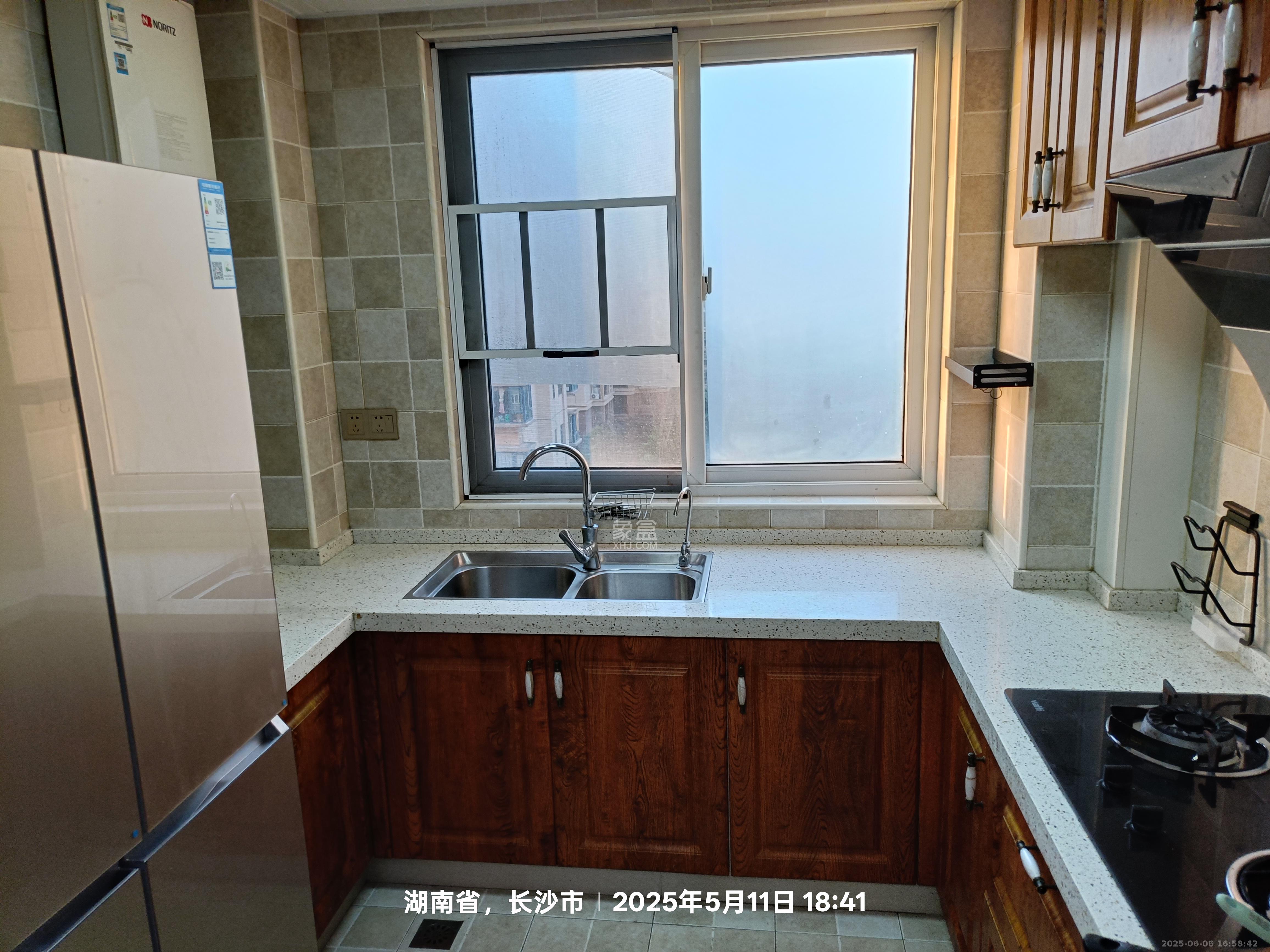 鑫天格林香山 3室2厅2卫 1800.0元/月 鑫天格林香山 3室2厅2卫 1800.0元/月室内图