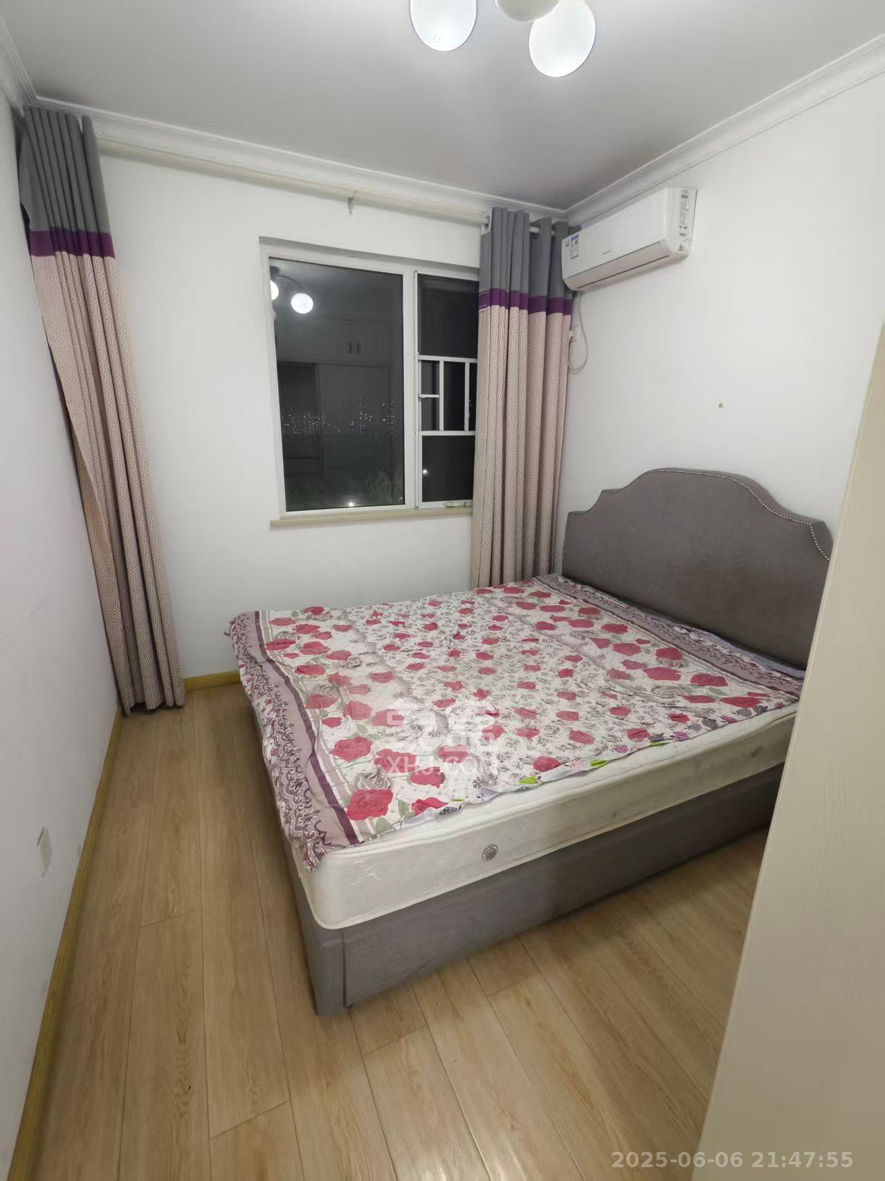 金地三千府(金地湖山樾、金地自在城)  3室2厅1卫    1800.0元/月 金地三千府(金地湖山樾、金地自在城)  3室2厅1卫    1800.0元/月室内图