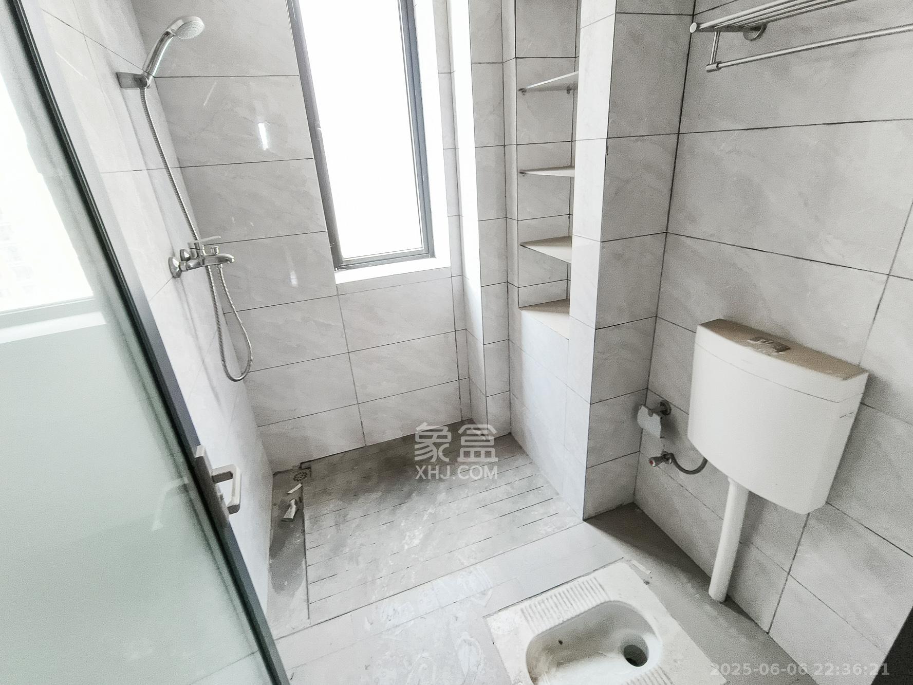 星城春晓 3室2厅2卫 90.8万 星城春晓 3室2厅2卫 90.8万卫生间