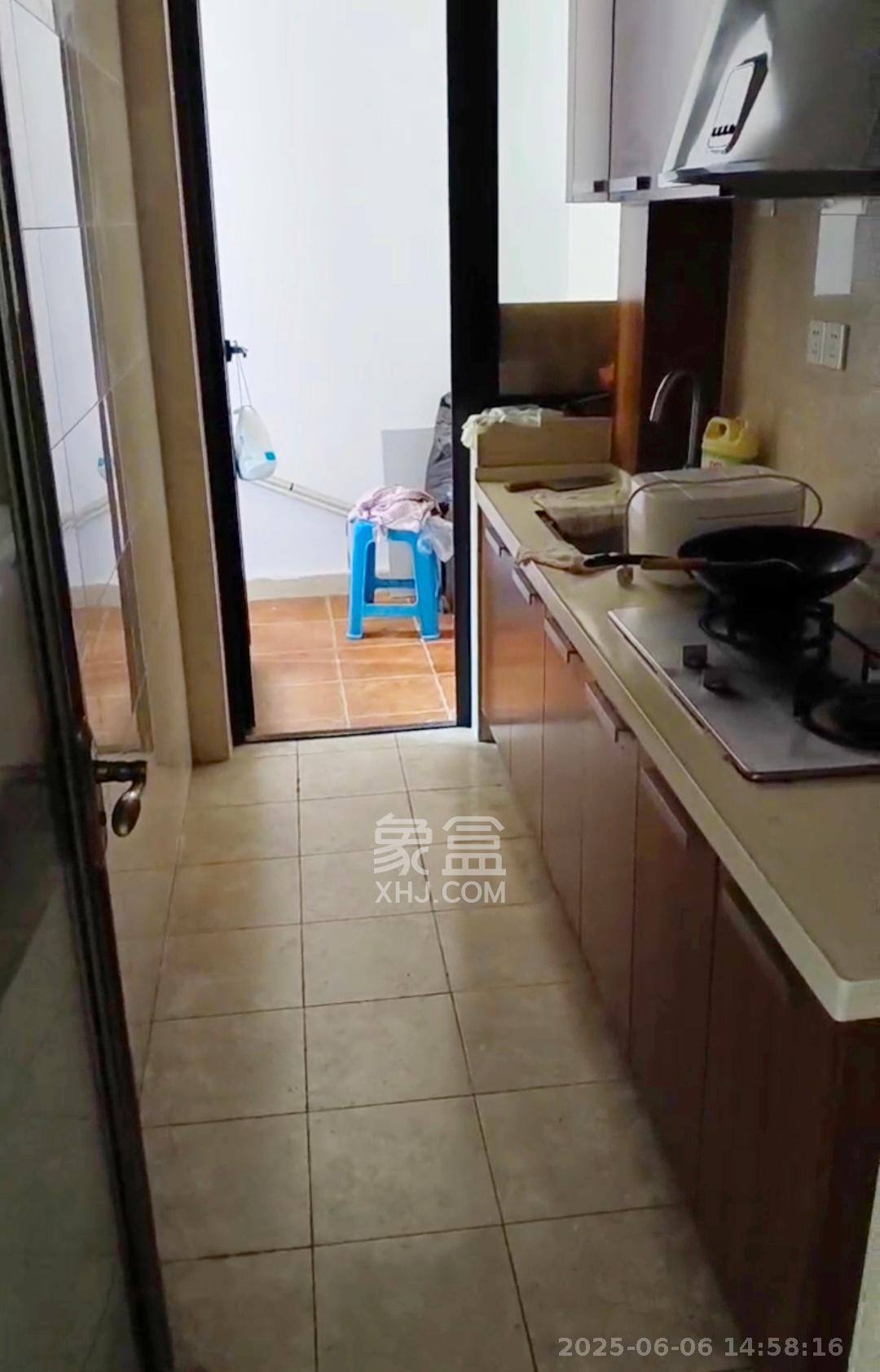 中信凯旋蓝岸(中信新城三期)  3室2厅1卫    1500.0元/月 中信凯旋蓝岸(中信新城三期)  3室2厅1卫    1500.0元/月室内图