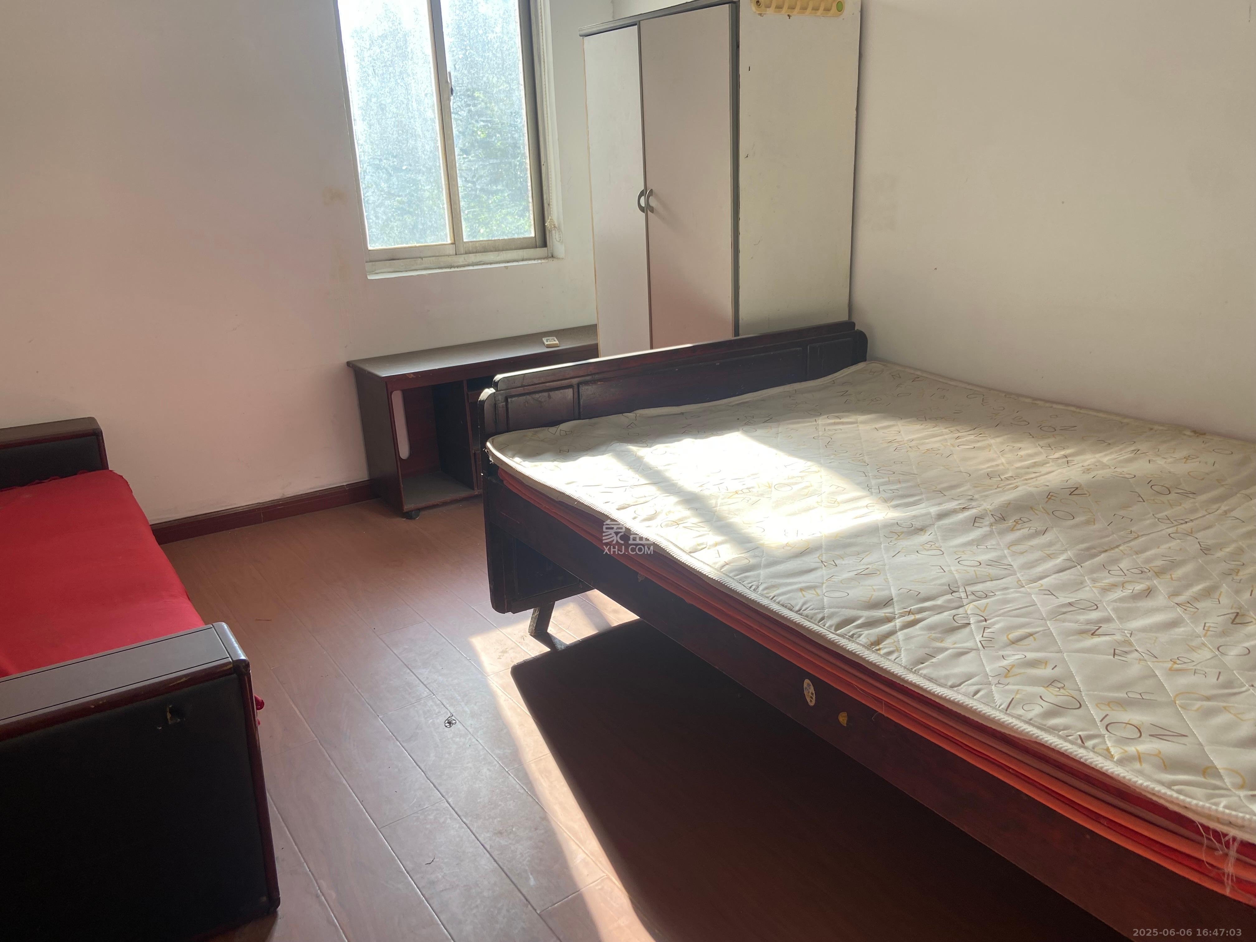 桔园经典 3室2厅1卫 2400.0元/月 桔园经典 3室2厅1卫 2400.0元/月室内图