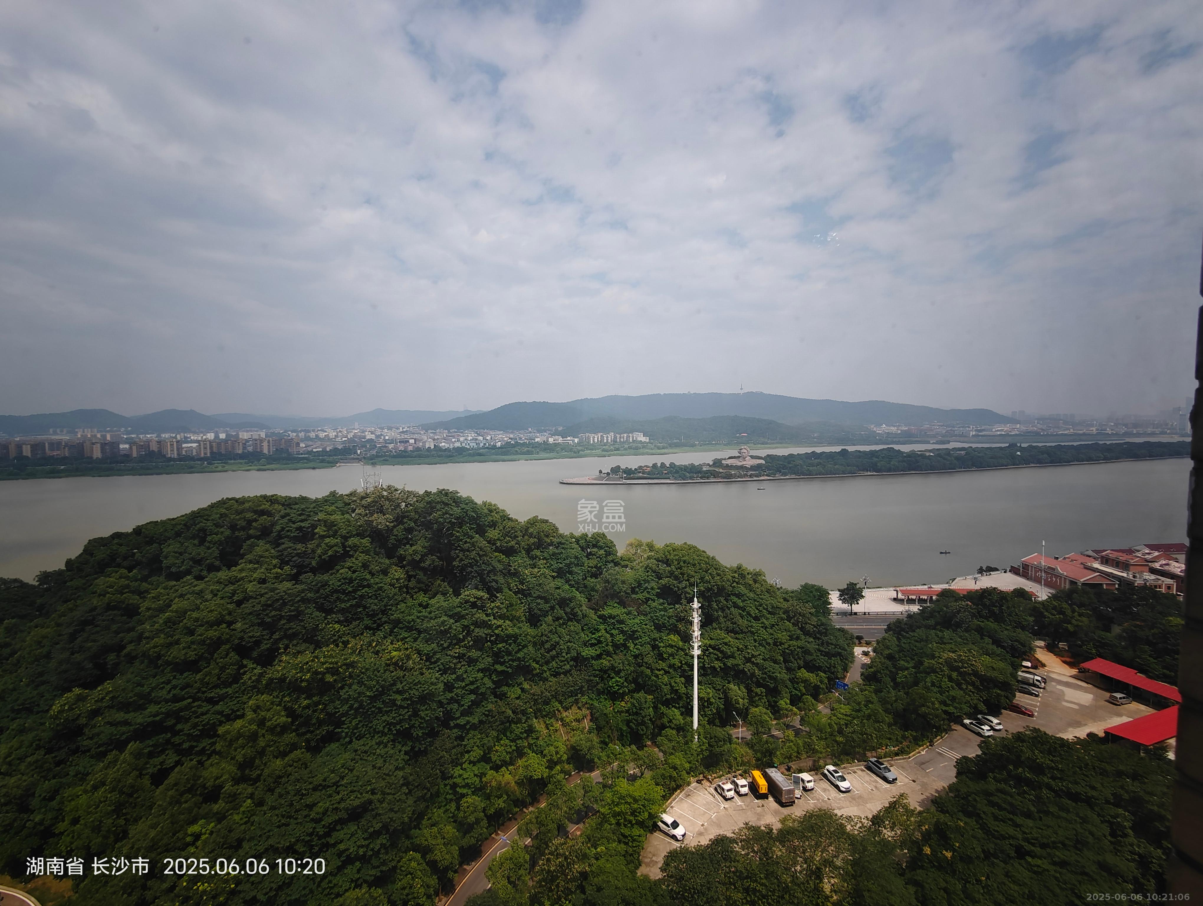 金域南外滩（望江佳园）  3室1厅2卫   3700.00元/月