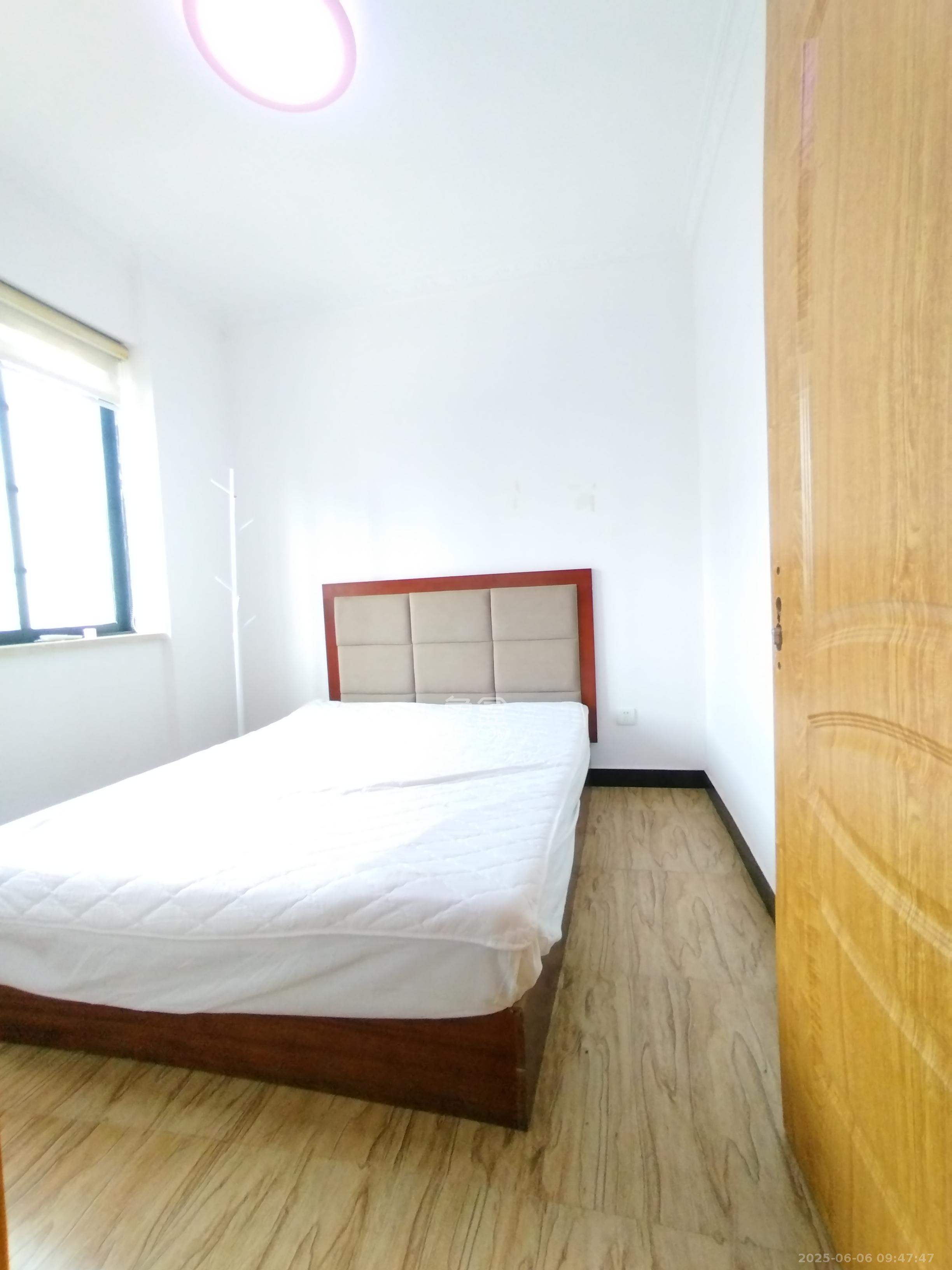 高林仕家  3室2厅1卫   1800.00元/月室内图