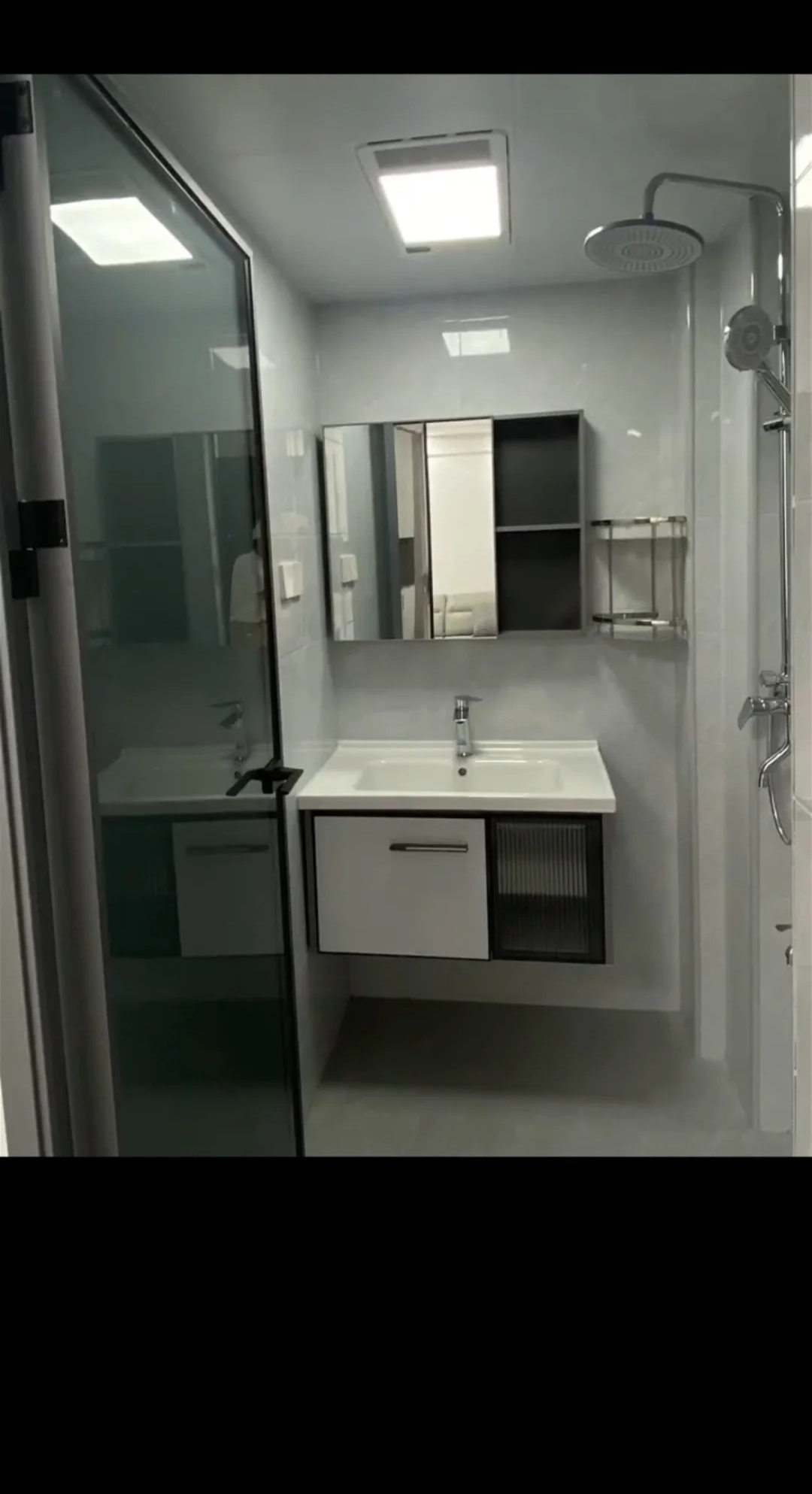 美的梧桐庄园 1室1厅1卫 1900.0元/月 美的梧桐庄园 1室1厅1卫 1900.0元/月室内图