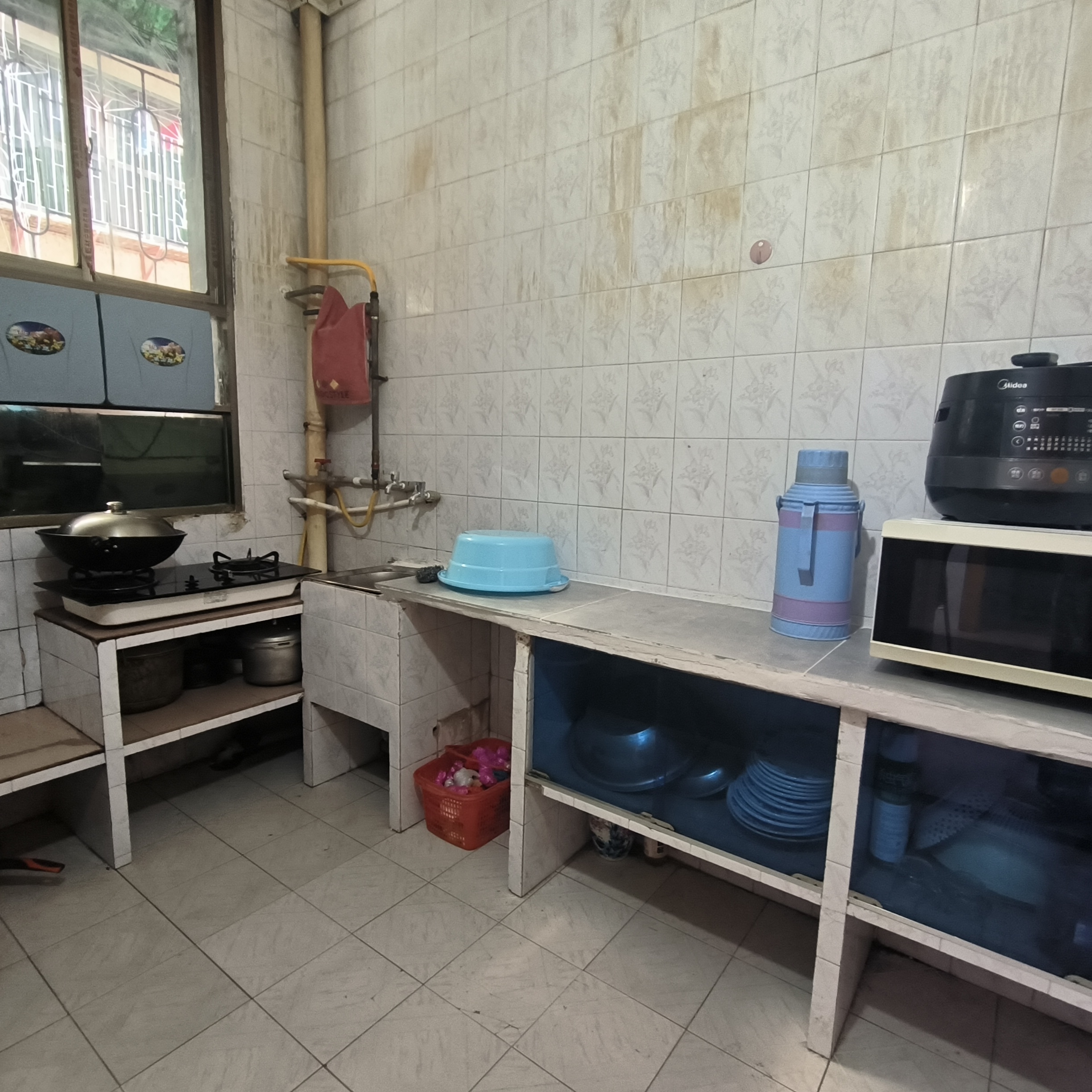 立新二社区 2室2厅1卫 1000.0元/月 立新二社区 2室2厅1卫 1000.0元/月室内图