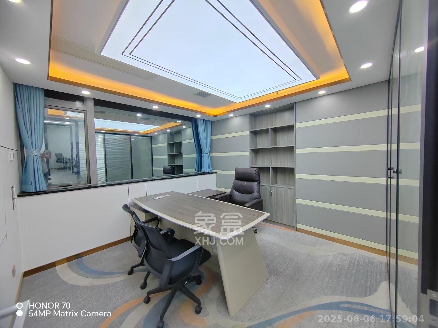 百脑汇大厦(友阿百货) 3室1厅1卫 6200.0元/月 百脑汇大厦(友阿百货) 3室1厅1卫 6200.0元/月室内图