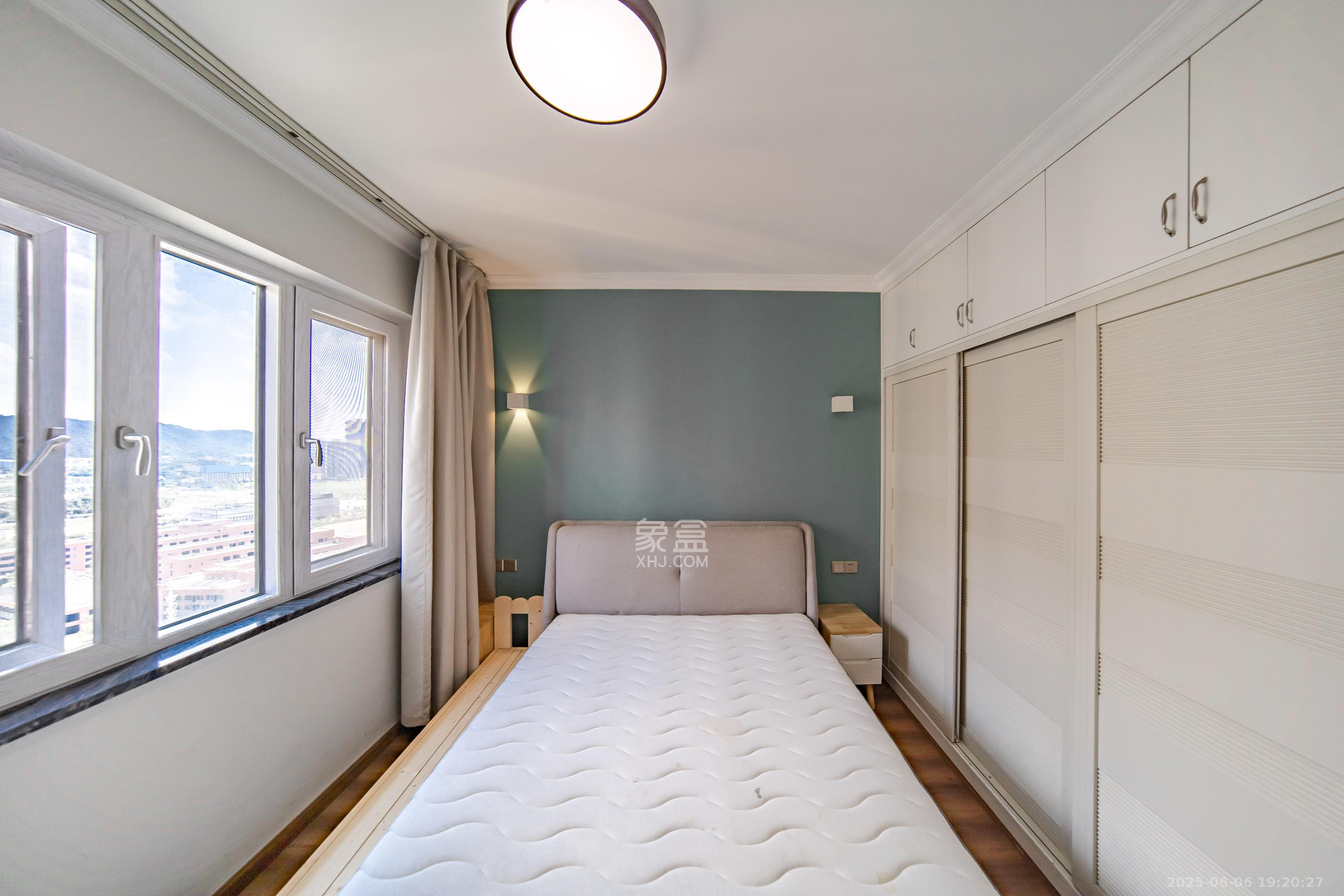 梅溪鑫苑名家 3室2厅1卫 90.0万 梅溪鑫苑名家 3室2厅1卫 90.0万卧室