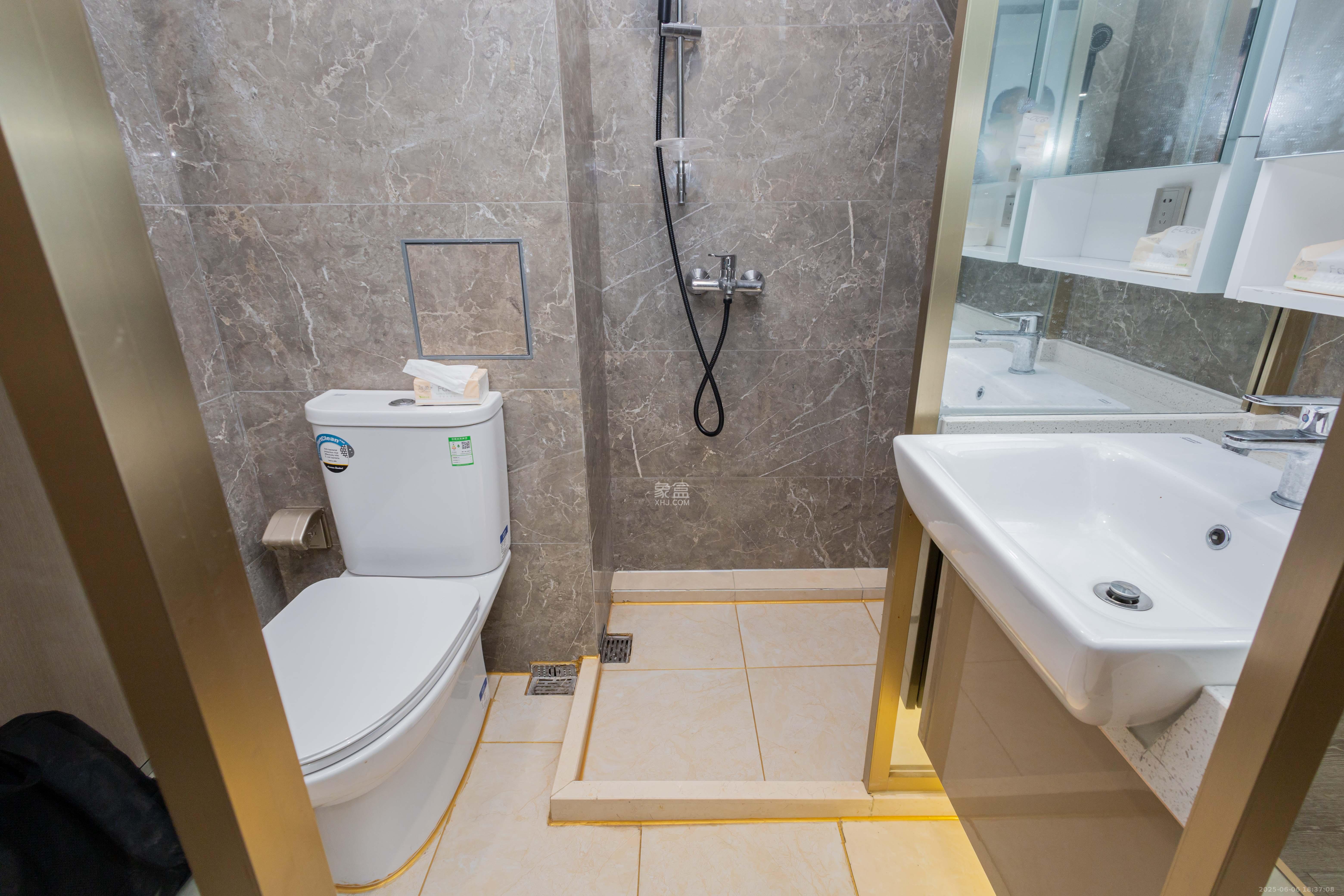 华远海蓝郡  1室0厅0卫    26.0万 华远海蓝郡  1室0厅0卫    26.0万卫生间