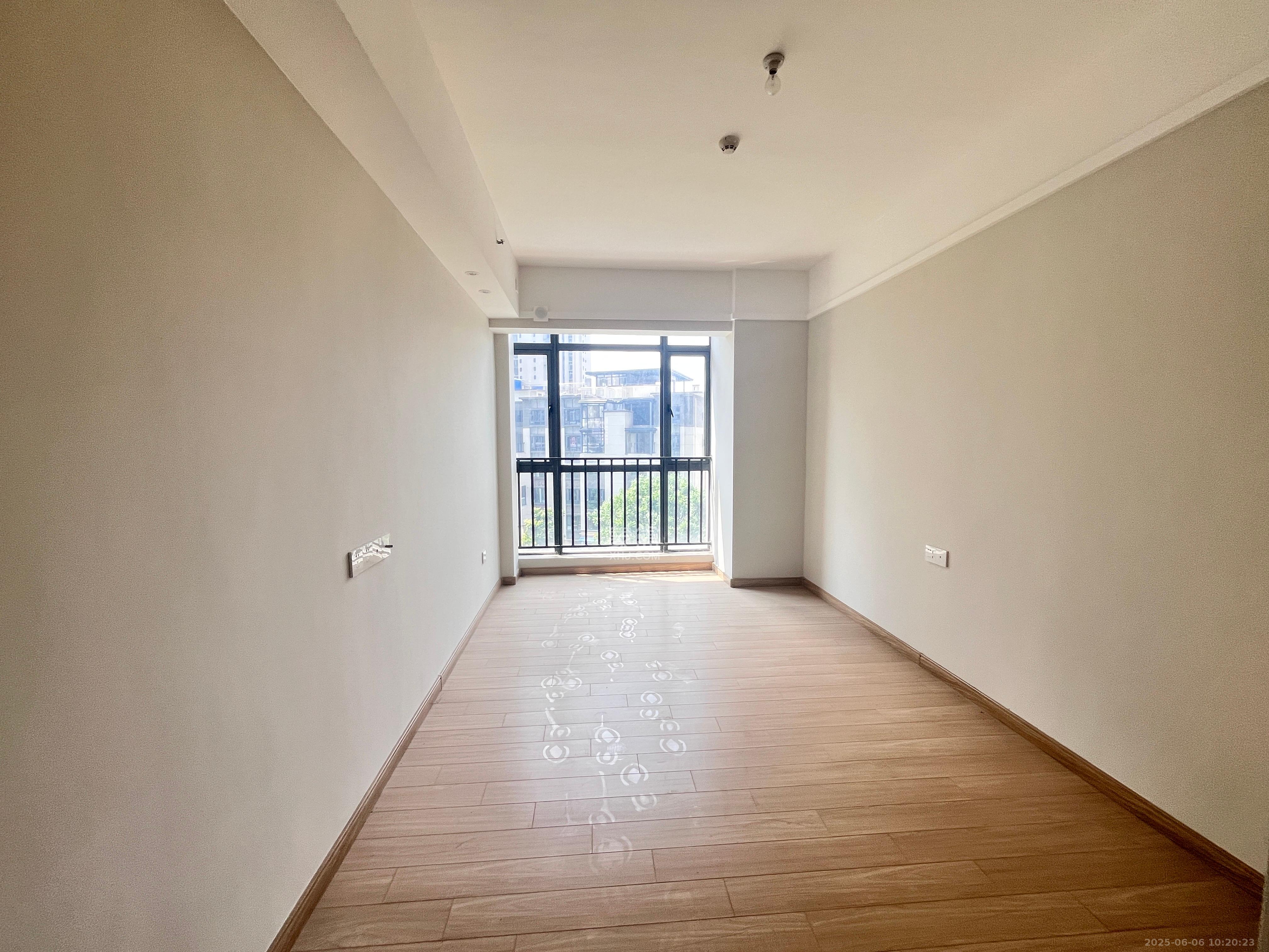 敏捷珑玥府 1室1厅1卫 900.0元/月 敏捷珑玥府 1室1厅1卫 900.0元/月室内图