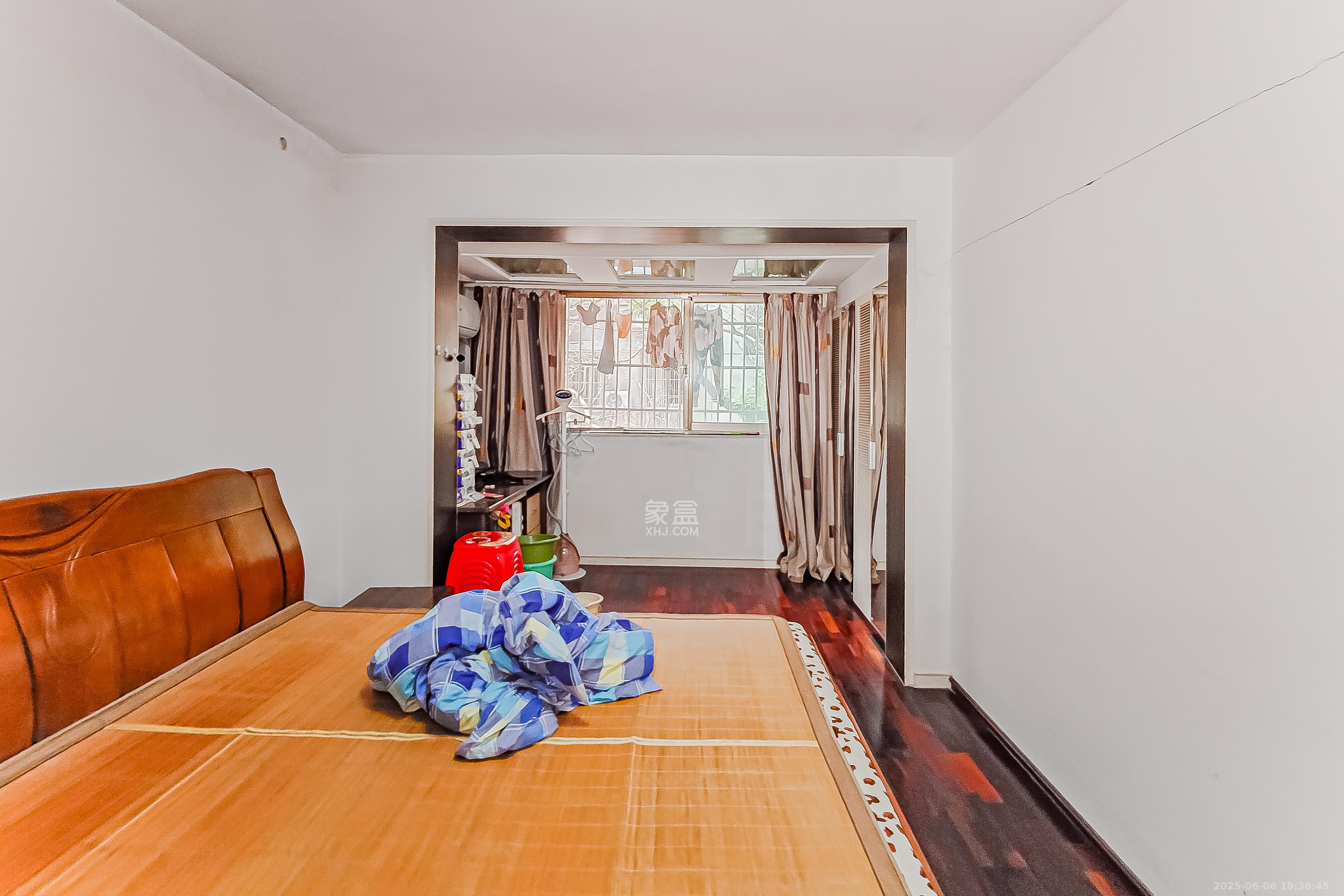 金泰小区  3室2厅1卫    76.8万 金泰小区  3室2厅1卫    76.8万卧室