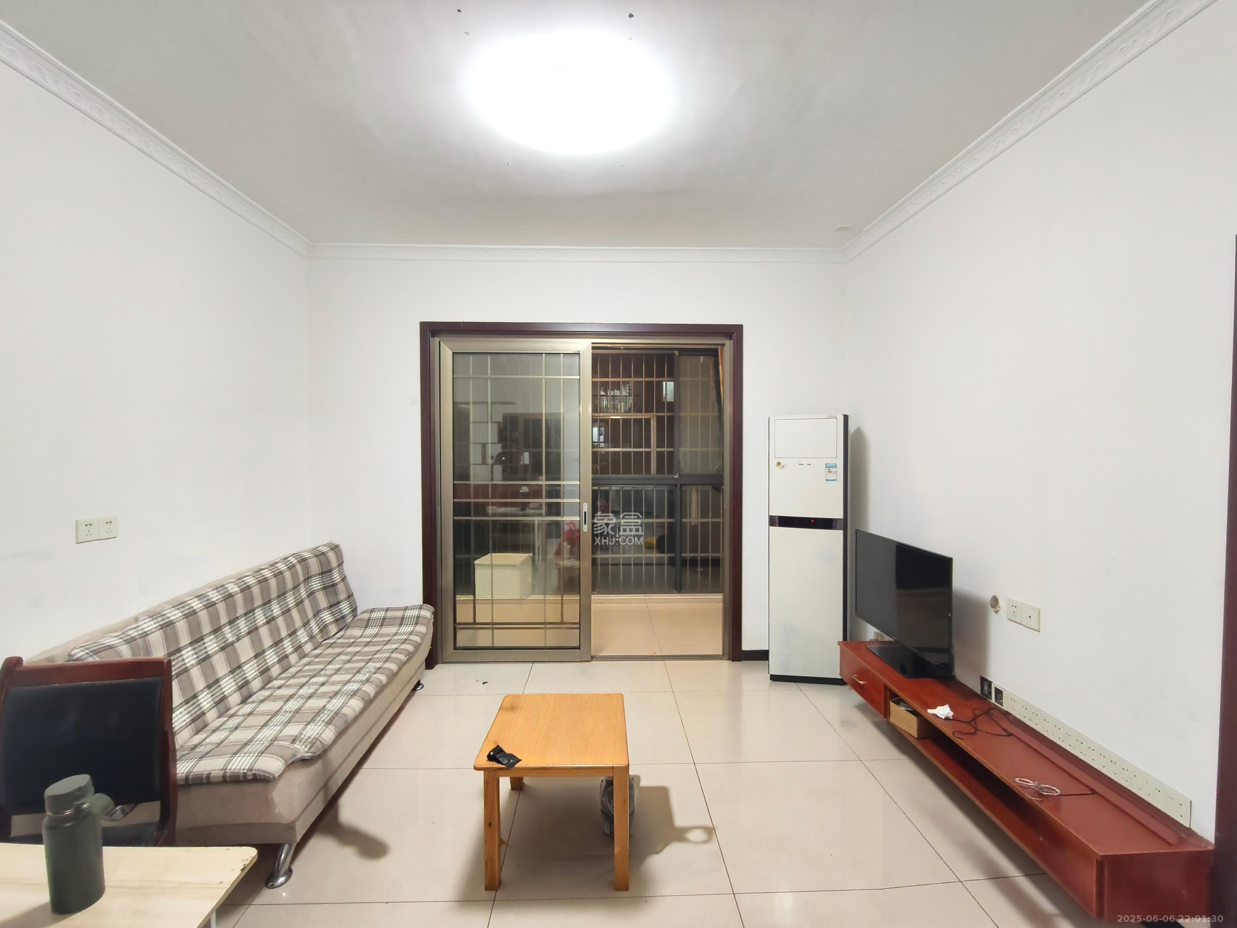 山水新城 2室2厅1卫 2000.0元/月 山水新城 2室2厅1卫 2000.0元/月室内图