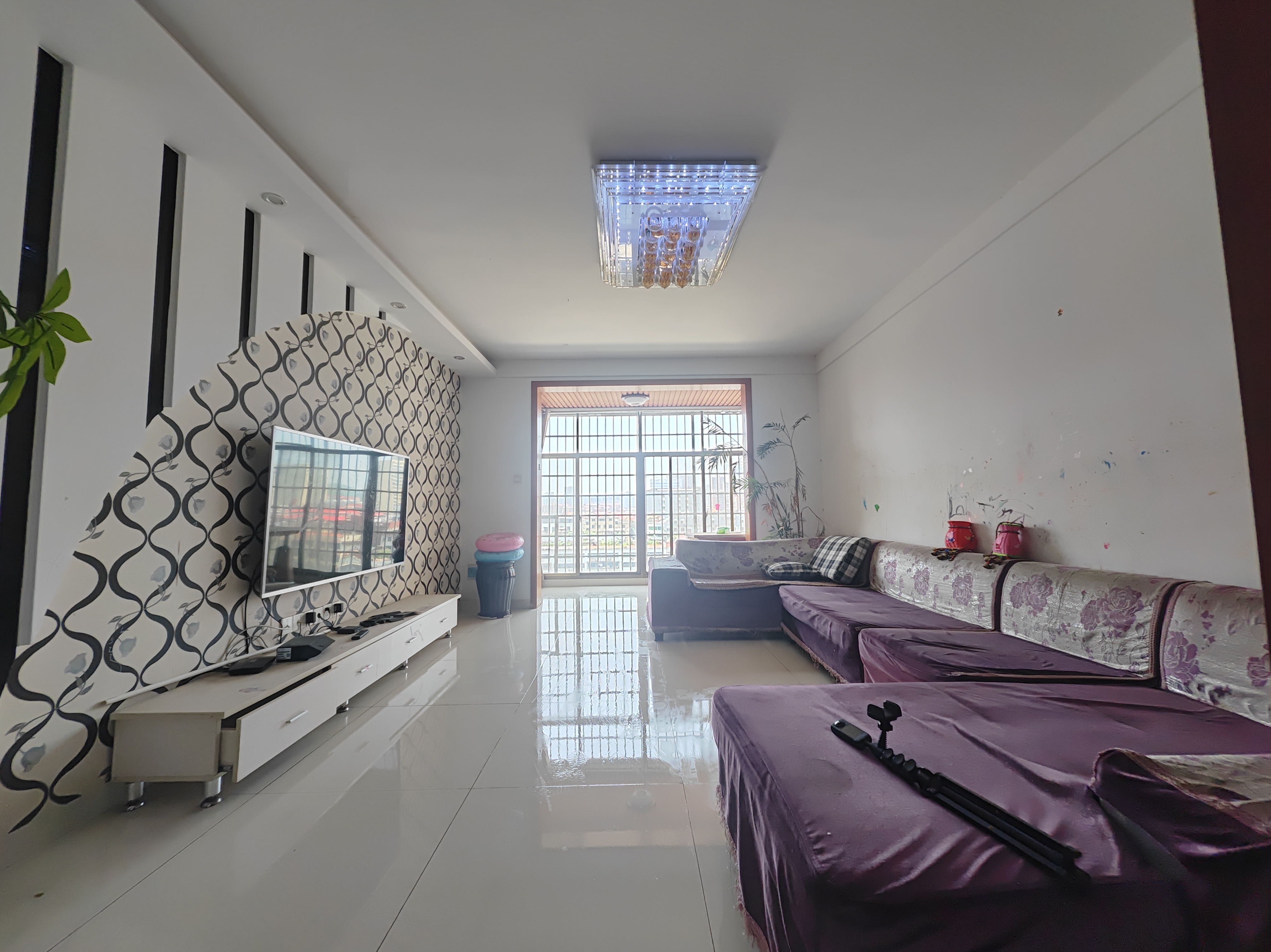 星辰园 3室2厅2卫 56.8万 星辰园 3室2厅2卫 56.8万客厅