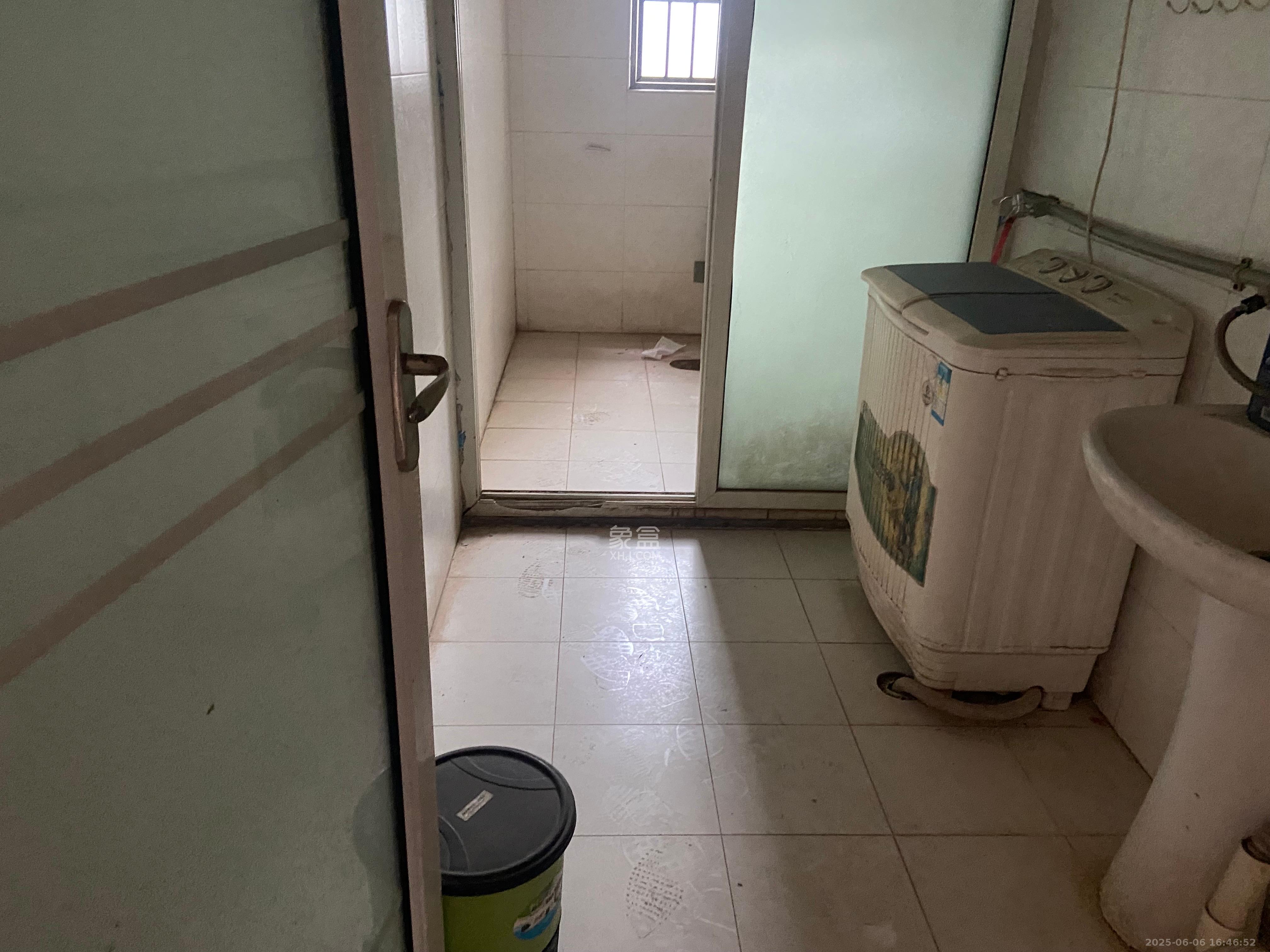 桔园经典 3室2厅1卫 2400.0元/月 桔园经典 3室2厅1卫 2400.0元/月室内图