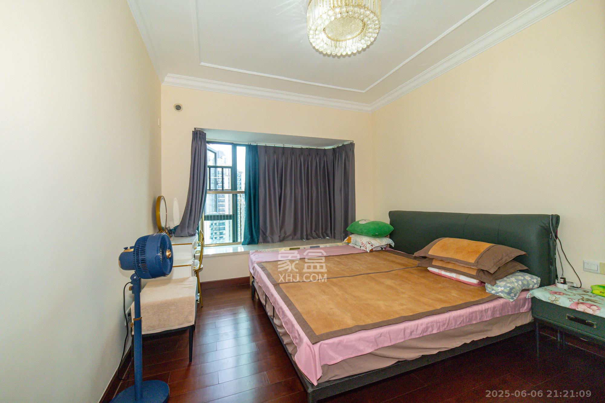 恒大翡翠华庭  2室2厅1卫    60.0万卧室