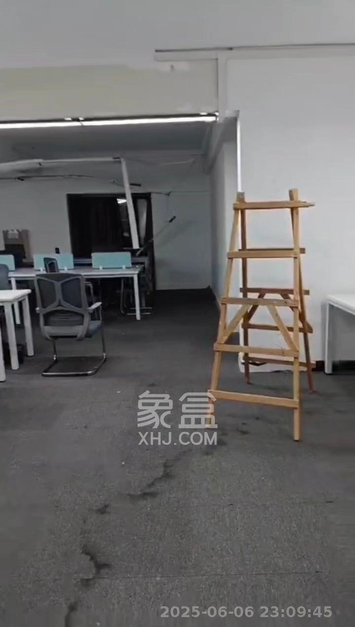 建安新商汇 3室2厅2卫 12000.0元/月 建安新商汇 3室2厅2卫 12000.0元/月室内图