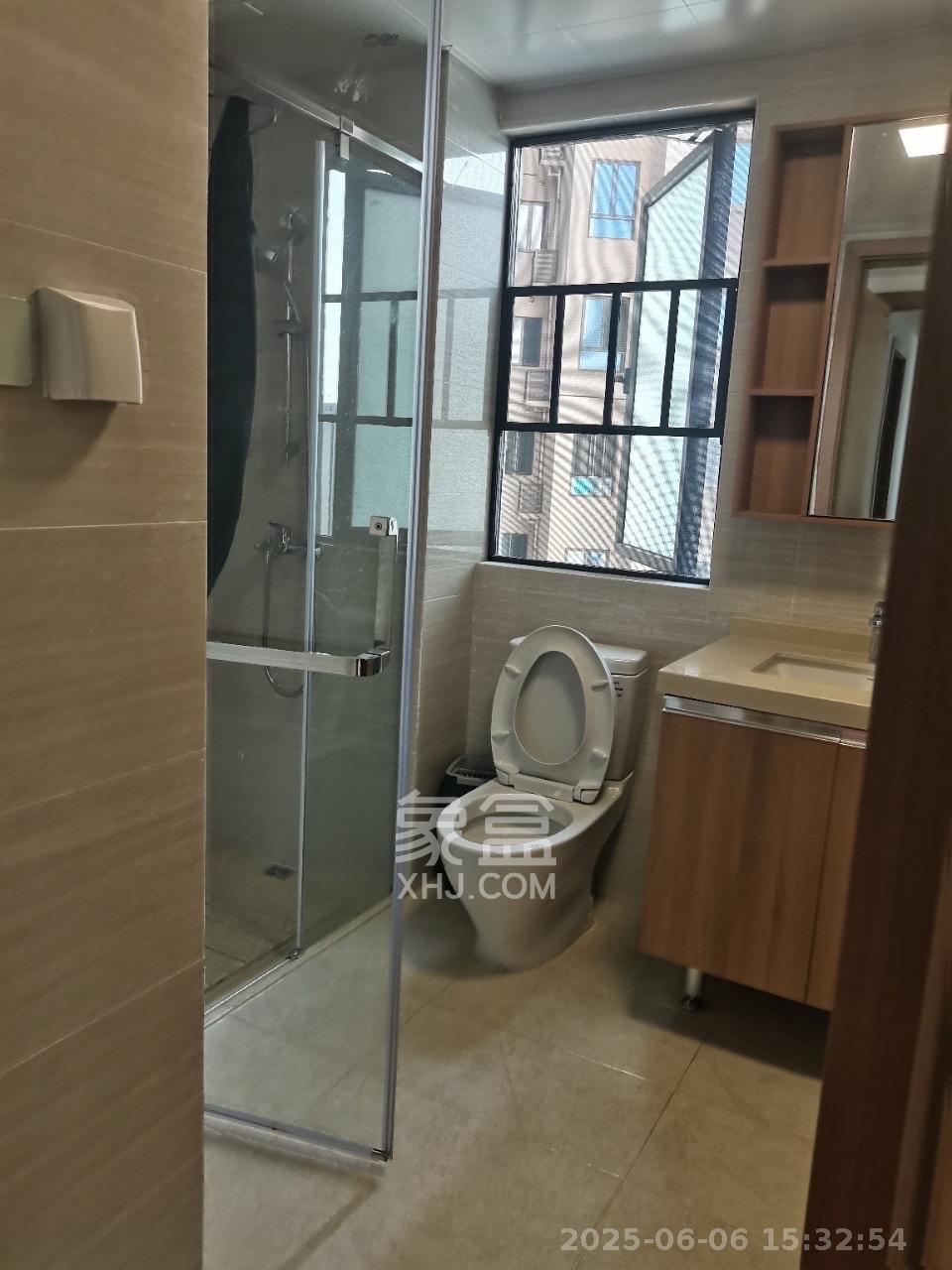 深业鹭栖府  3室2厅2卫   3400.00元/月室内图
