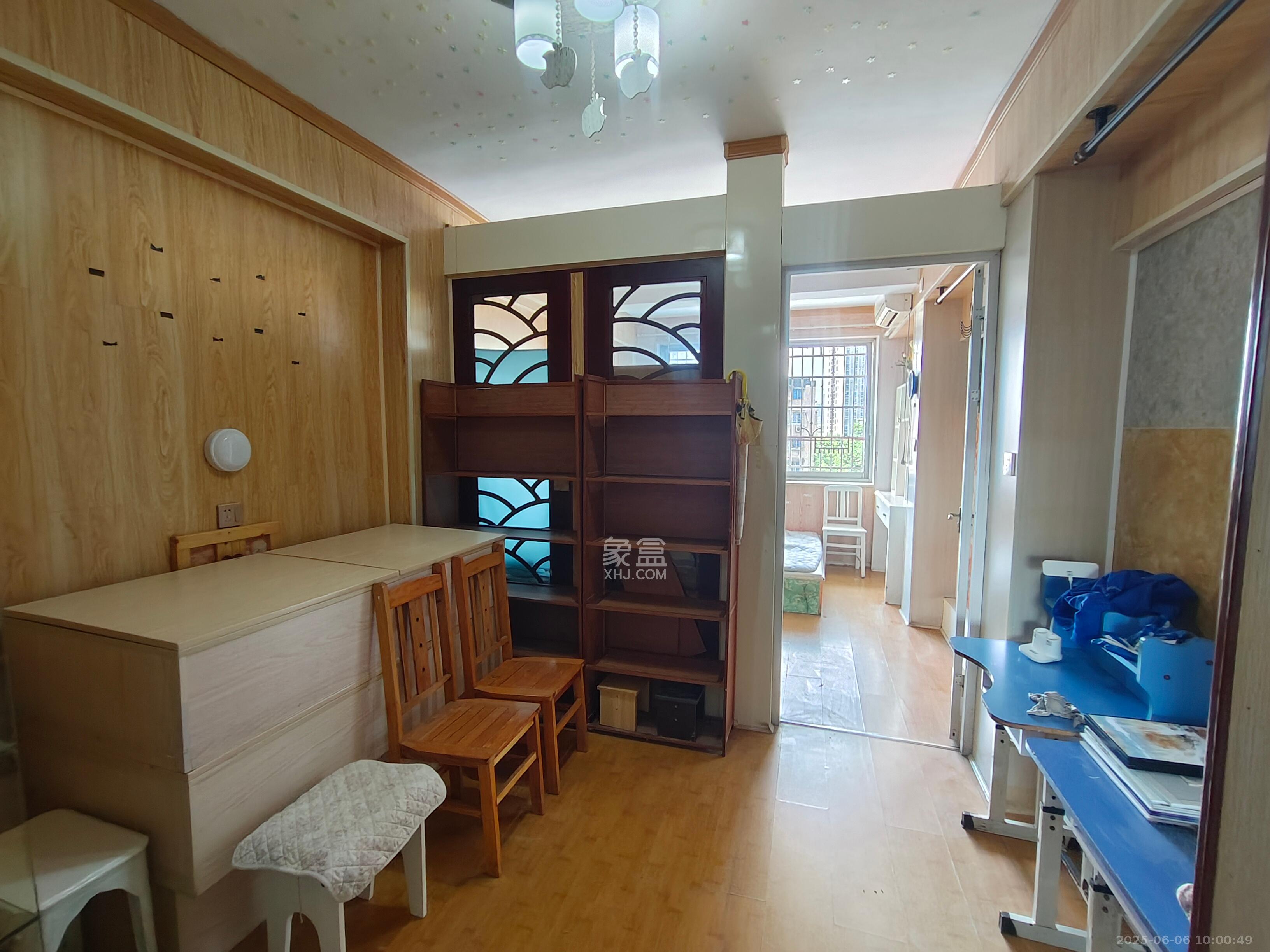 湘仪家园  2室2厅1卫   1500.00元/月室内图