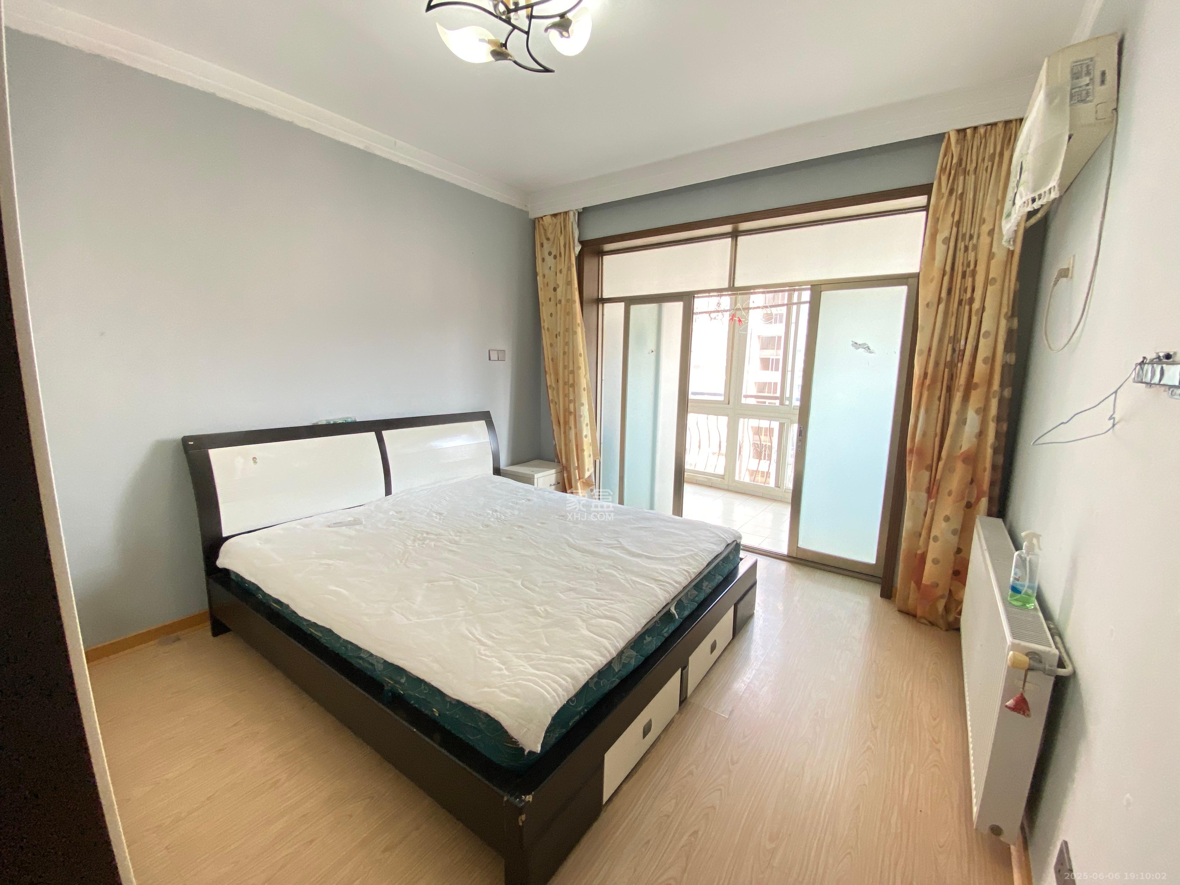 南湖嘉园  3室2厅2卫    2800.0元/月 南湖嘉园  3室2厅2卫    2800.0元/月室内图