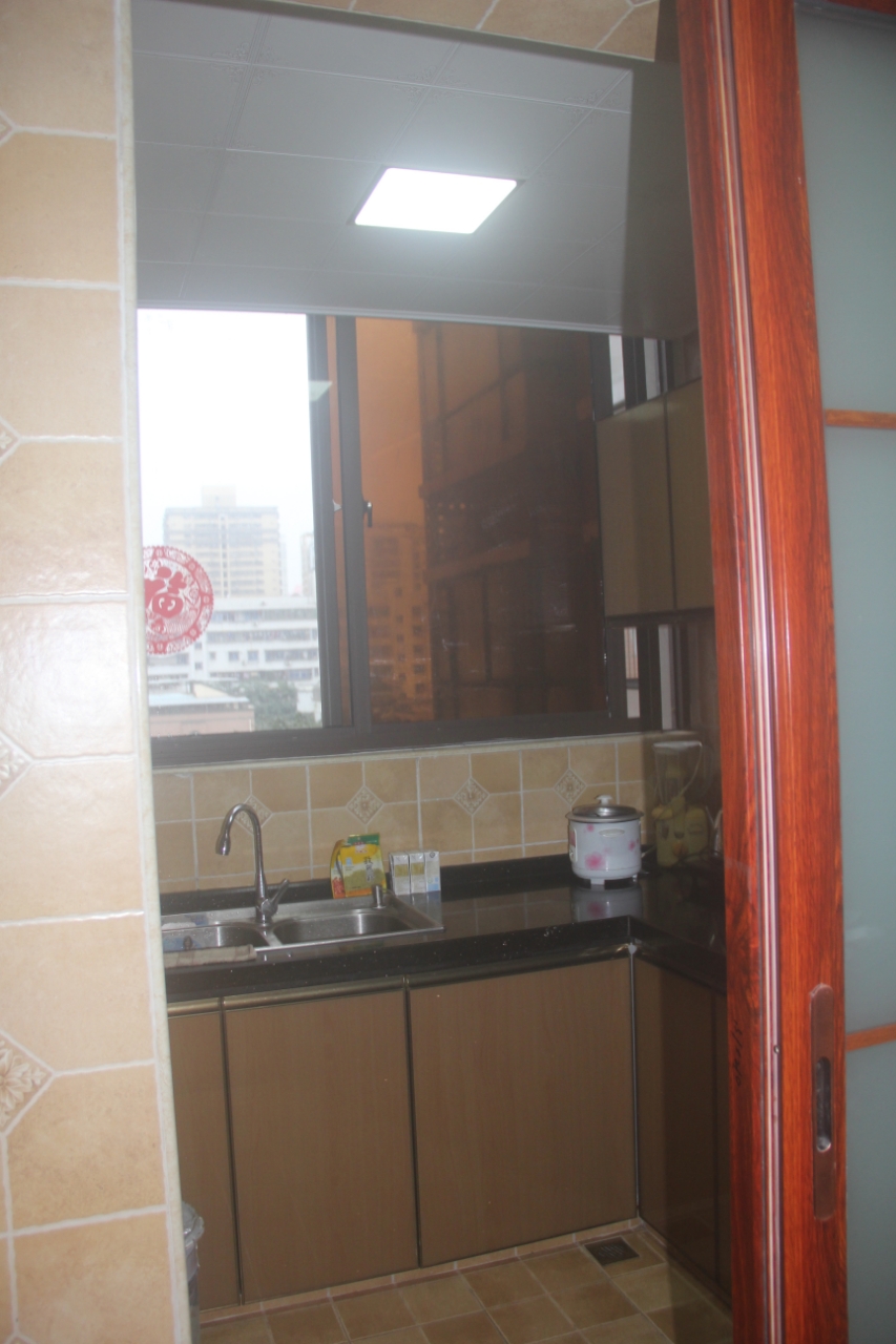 海悦东方  2室2厅1卫    3500.0元/月 海悦东方  2室2厅1卫    3500.0元/月室内图