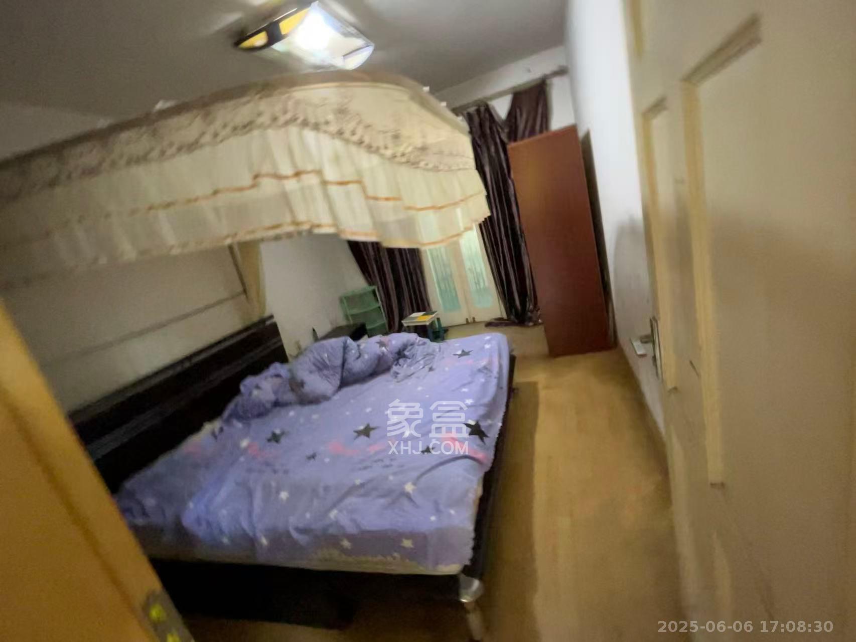 南明苑西区 3室2厅2卫 2200.0元/月 南明苑西区 3室2厅2卫 2200.0元/月室内图