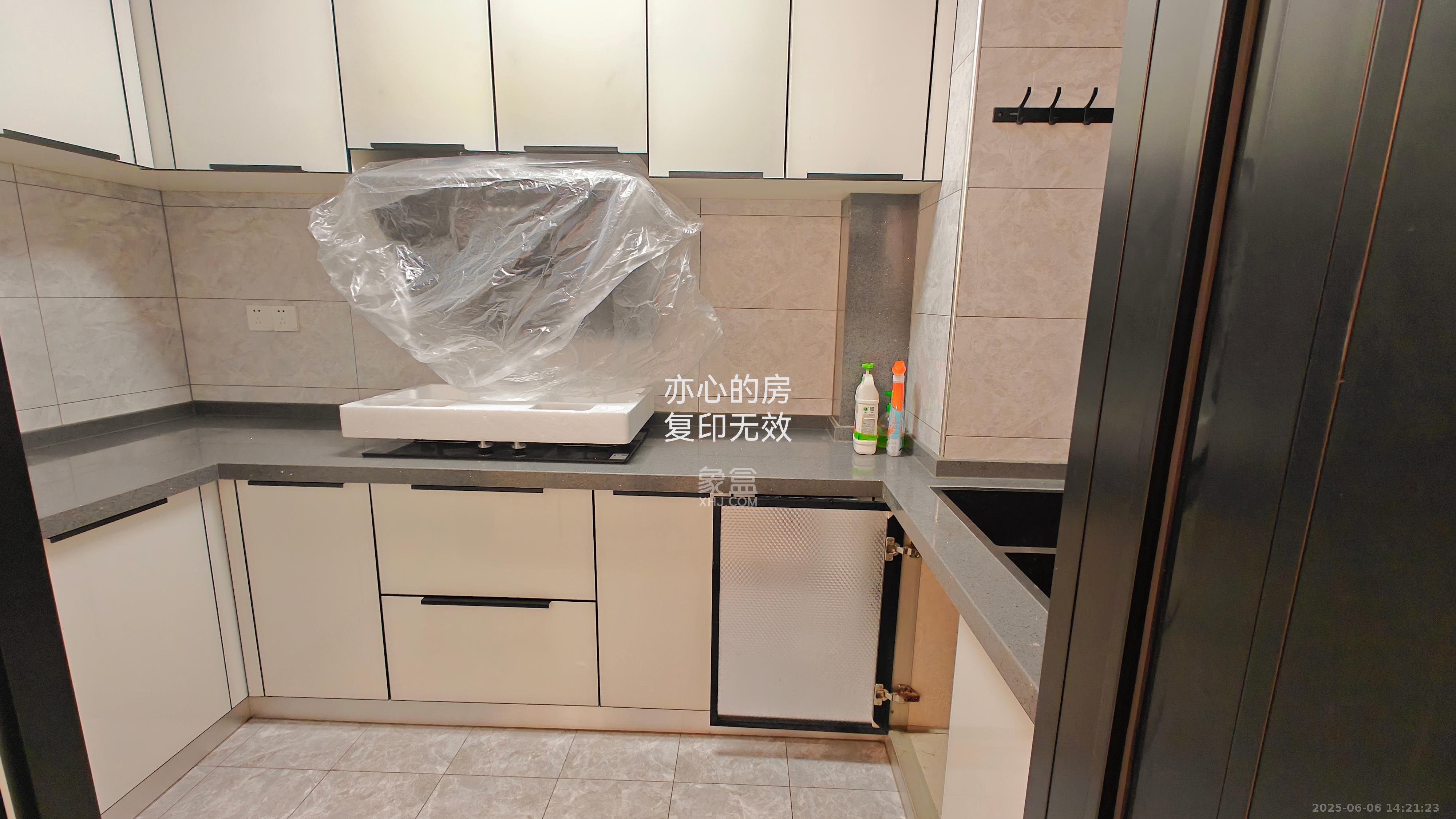 东业上城嘉苑(晟悦国际) 1室0厅0卫 2200.0元/月 东业上城嘉苑(晟悦国际) 1室0厅0卫 2200.0元/月室内图