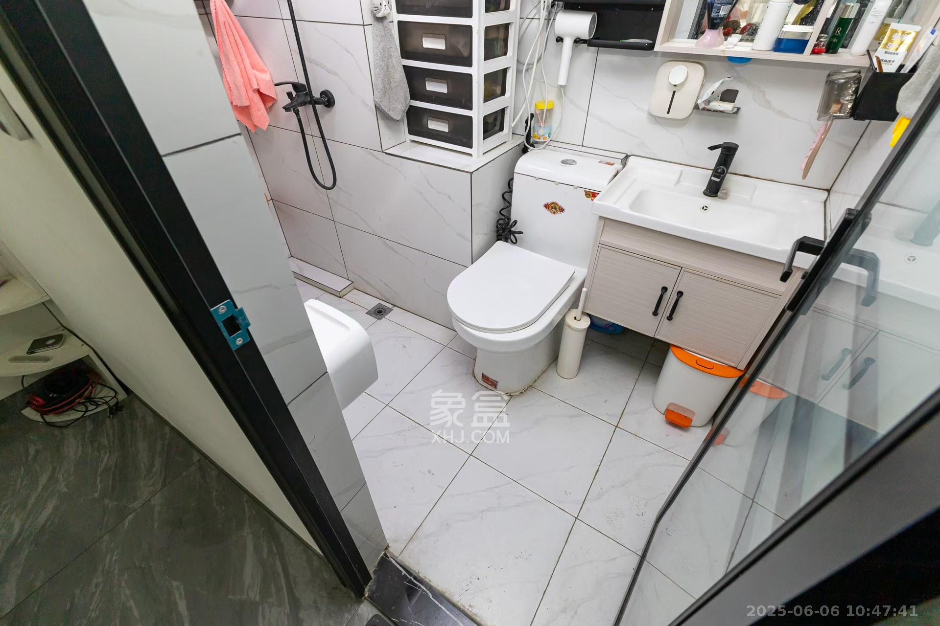信诚湘江揽月（至善美景大厦）  2室1厅1卫   1400.00元/月室内图