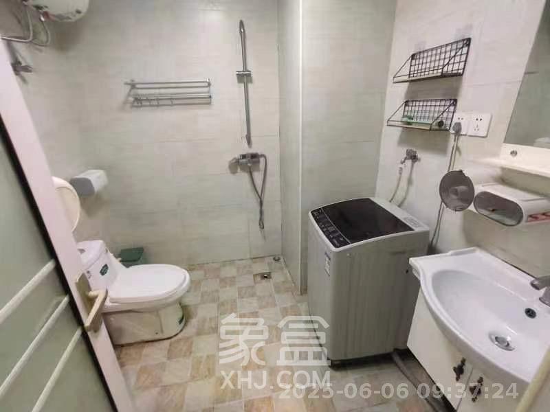 沁园春御院  1室1厅1卫   2100.00元/月室内图