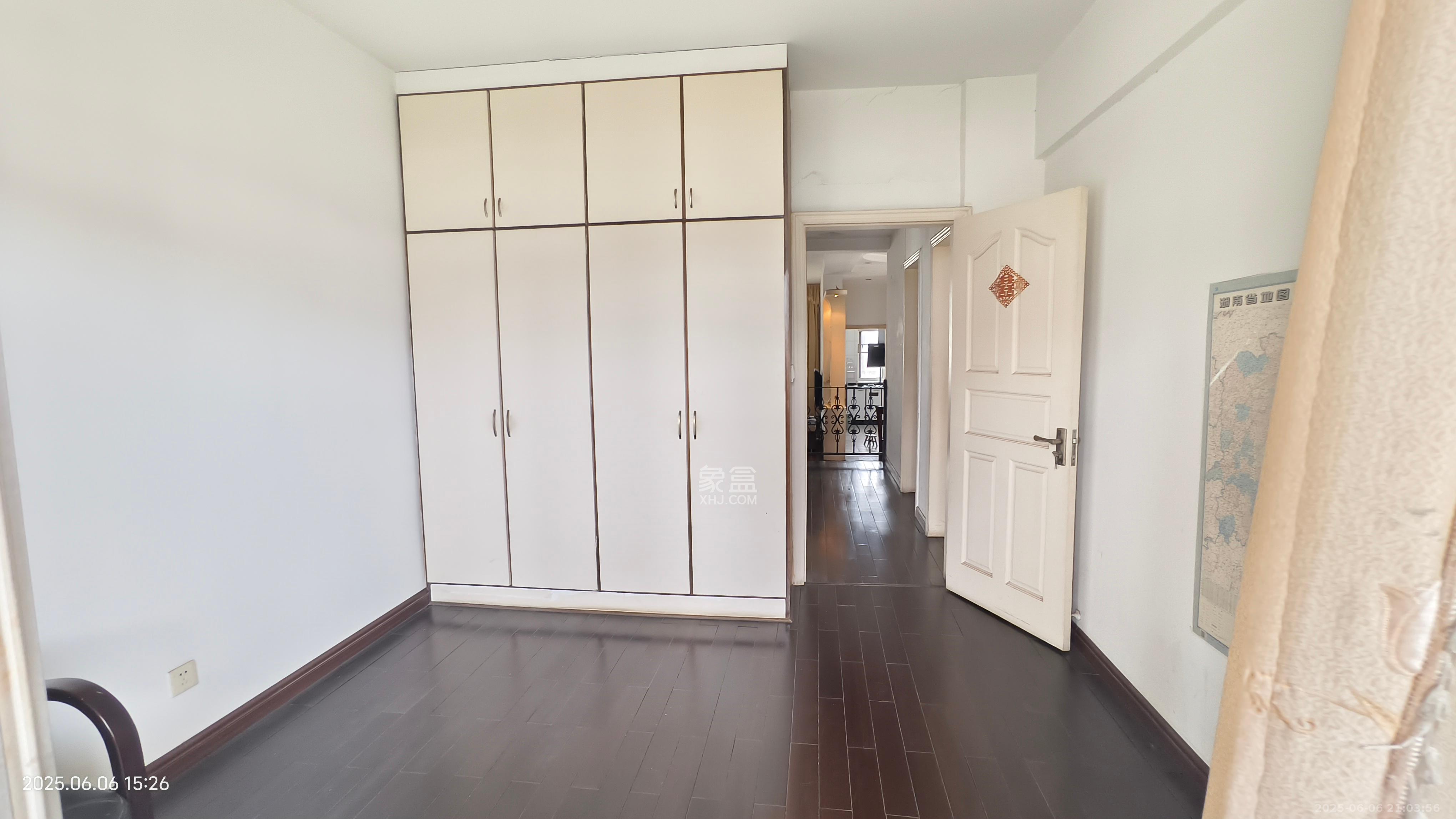 金科园 4室2厅2卫 3000.0元/月 金科园 4室2厅2卫 3000.0元/月室内图