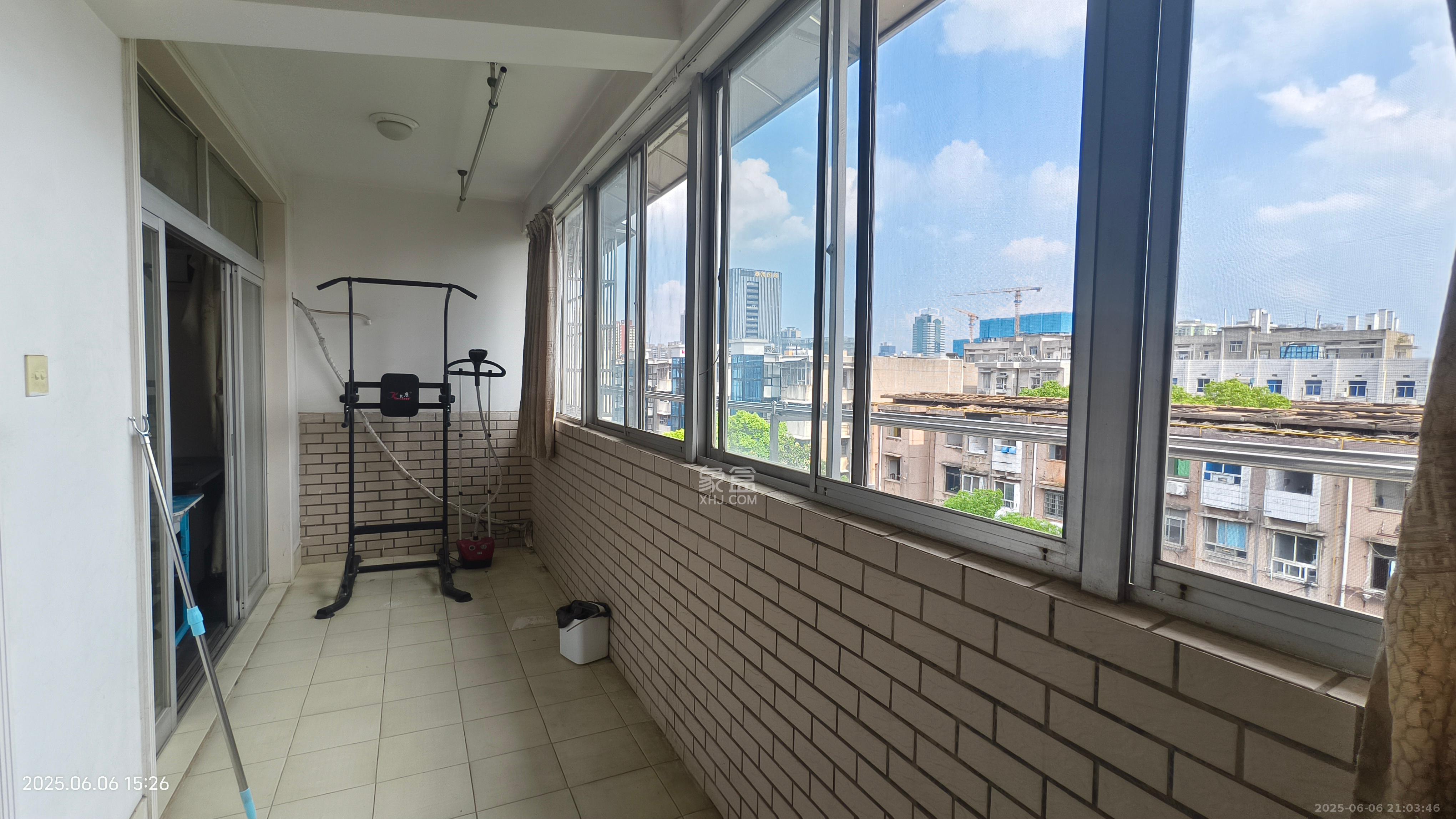 金科园 4室2厅2卫 3000.0元/月 金科园 4室2厅2卫 3000.0元/月室内图