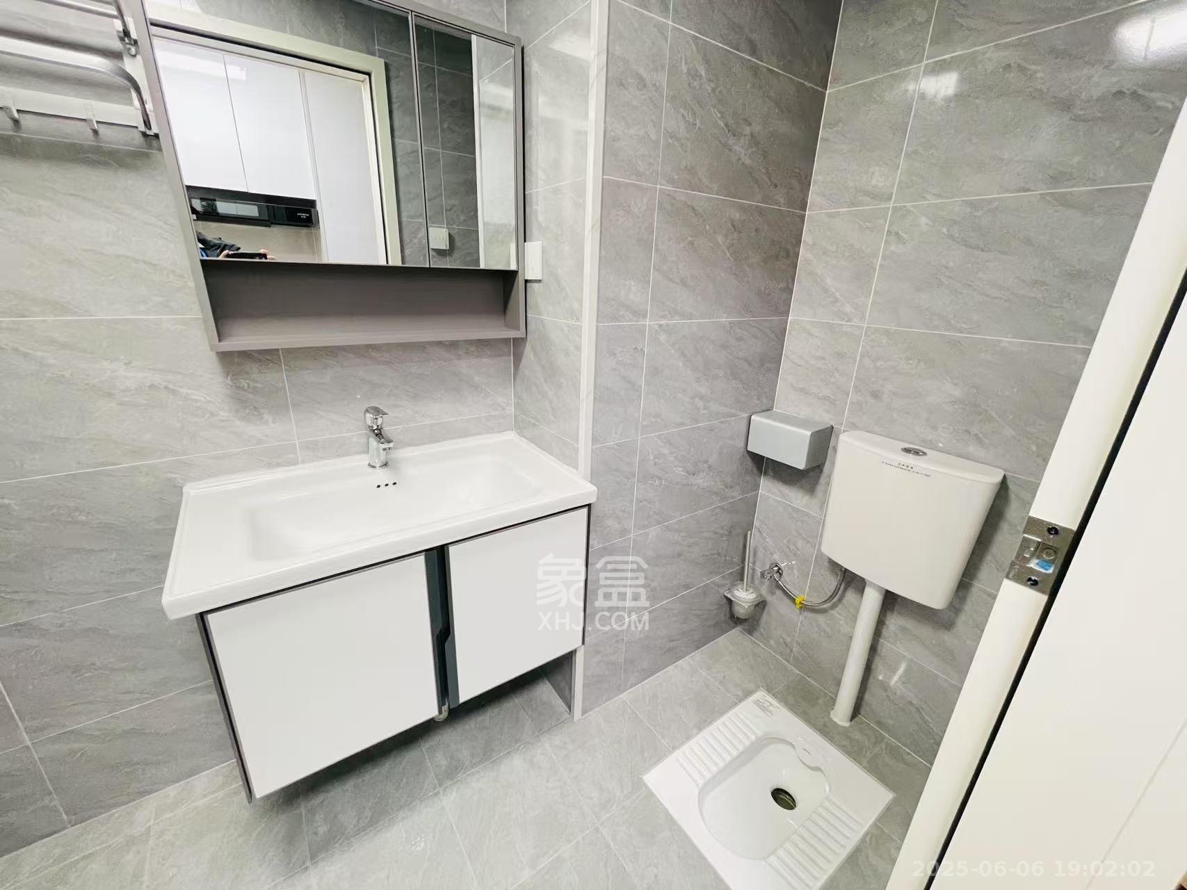 新力铂园(江山云著) 1室1厅1卫 1600.0元/月 新力铂园(江山云著) 1室1厅1卫 1600.0元/月室内图