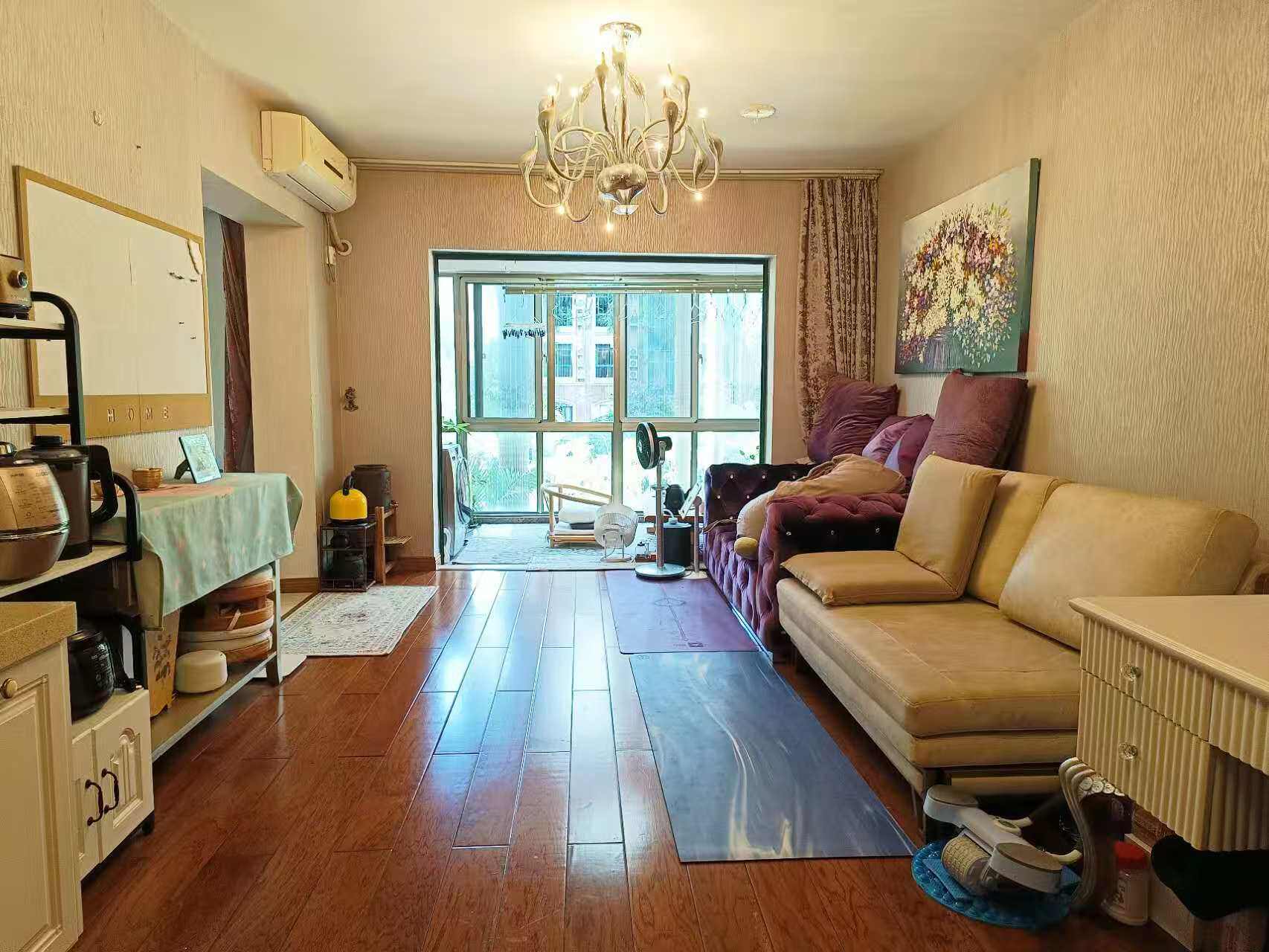 御景峰 1室2厅1卫 138.0万 御景峰 1室2厅1卫 138.0万室内图