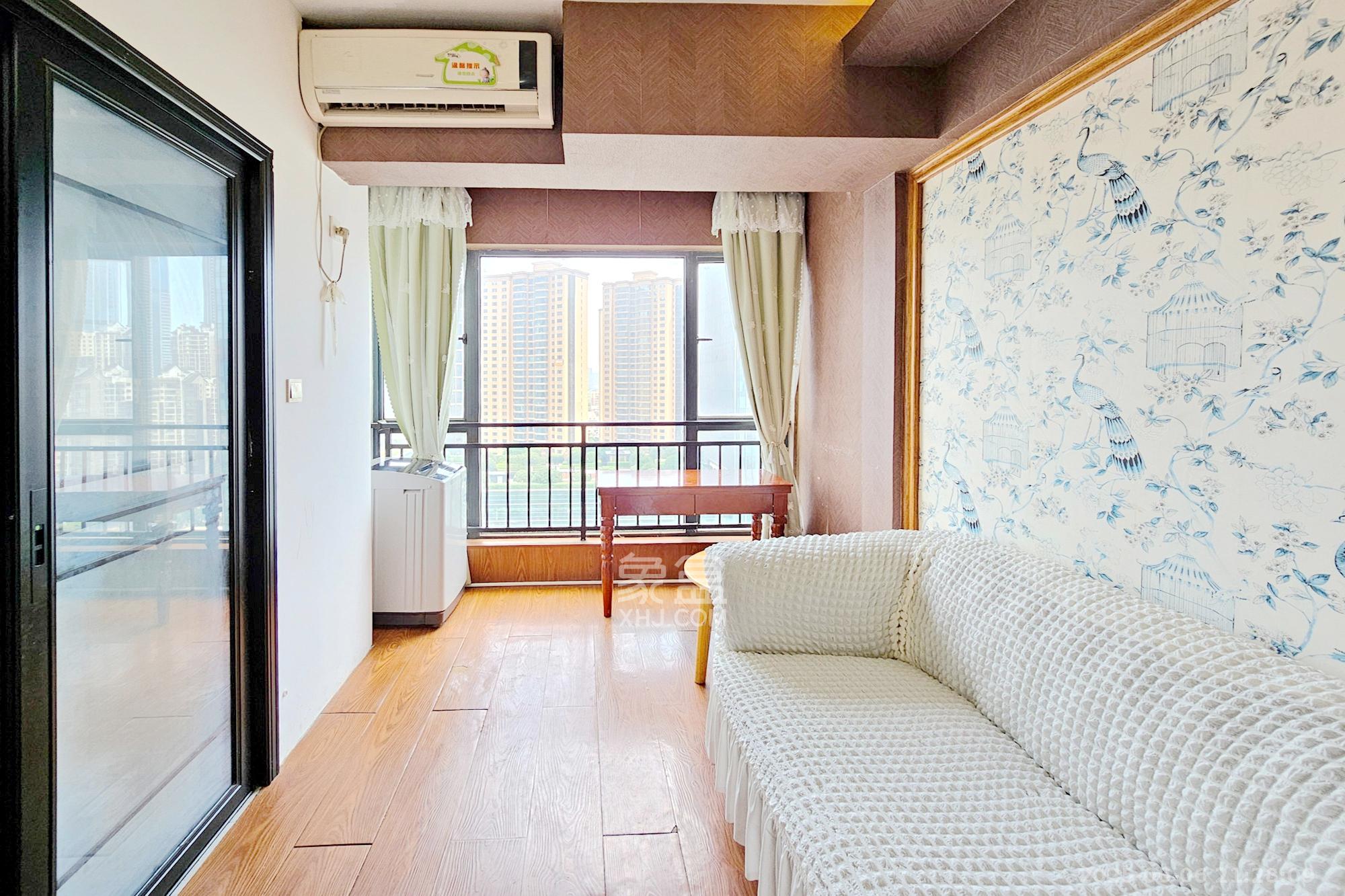 东城港  1室1厅1卫   30.00万