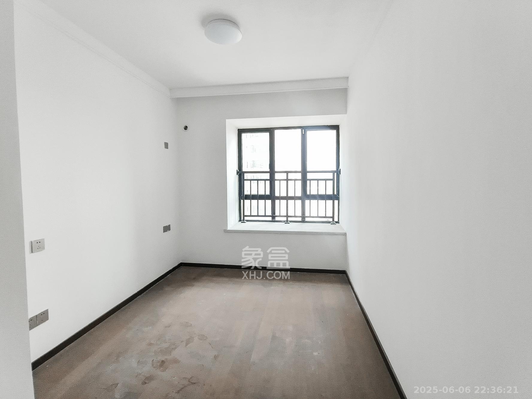 星城春晓 3室2厅2卫 90.8万 星城春晓 3室2厅2卫 90.8万卧室