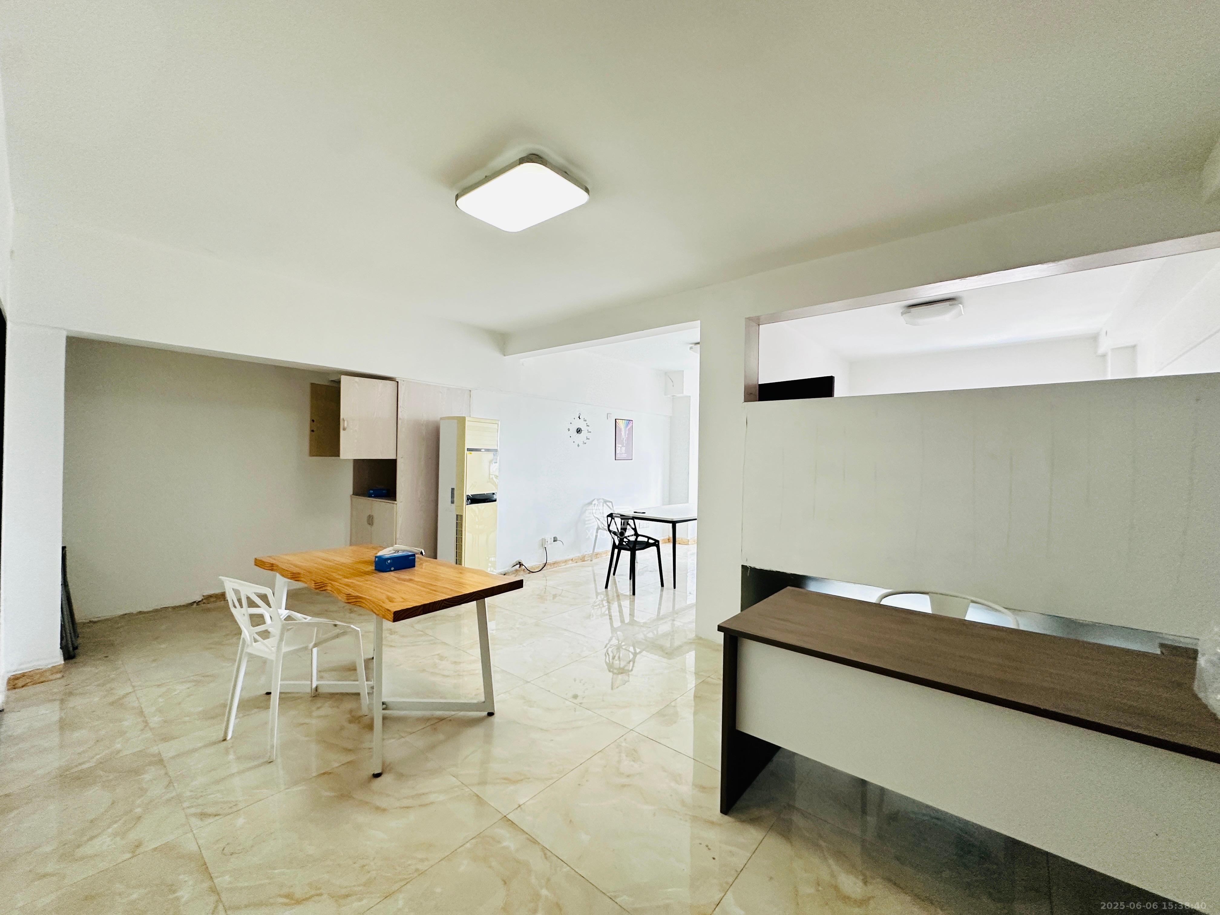 东怡外国(南湖一号) 2室1厅1卫 2000.0元/月 东怡外国(南湖一号) 2室1厅1卫 2000.0元/月室内图