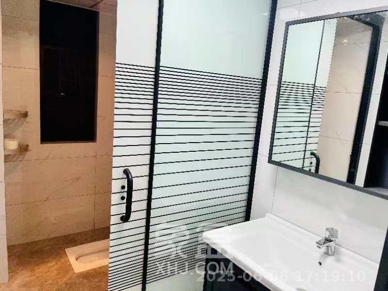 星城春晓  4室2厅2卫   2200.00元/月室内图