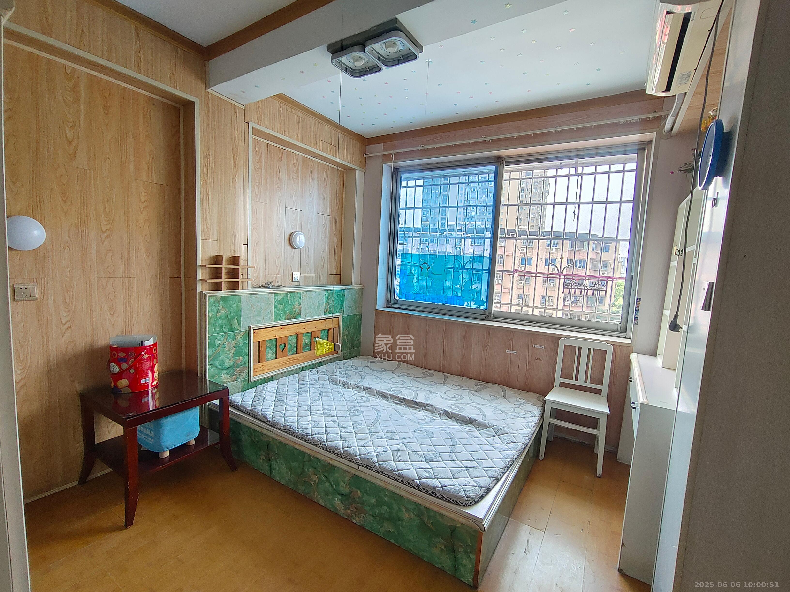 湘仪家园  2室2厅1卫   1500.00元/月室内图