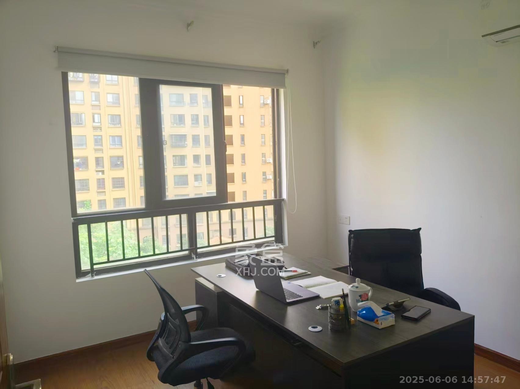 中信凯旋蓝岸(中信新城三期)  3室2厅1卫    1500.0元/月 中信凯旋蓝岸(中信新城三期)  3室2厅1卫    1500.0元/月室内图