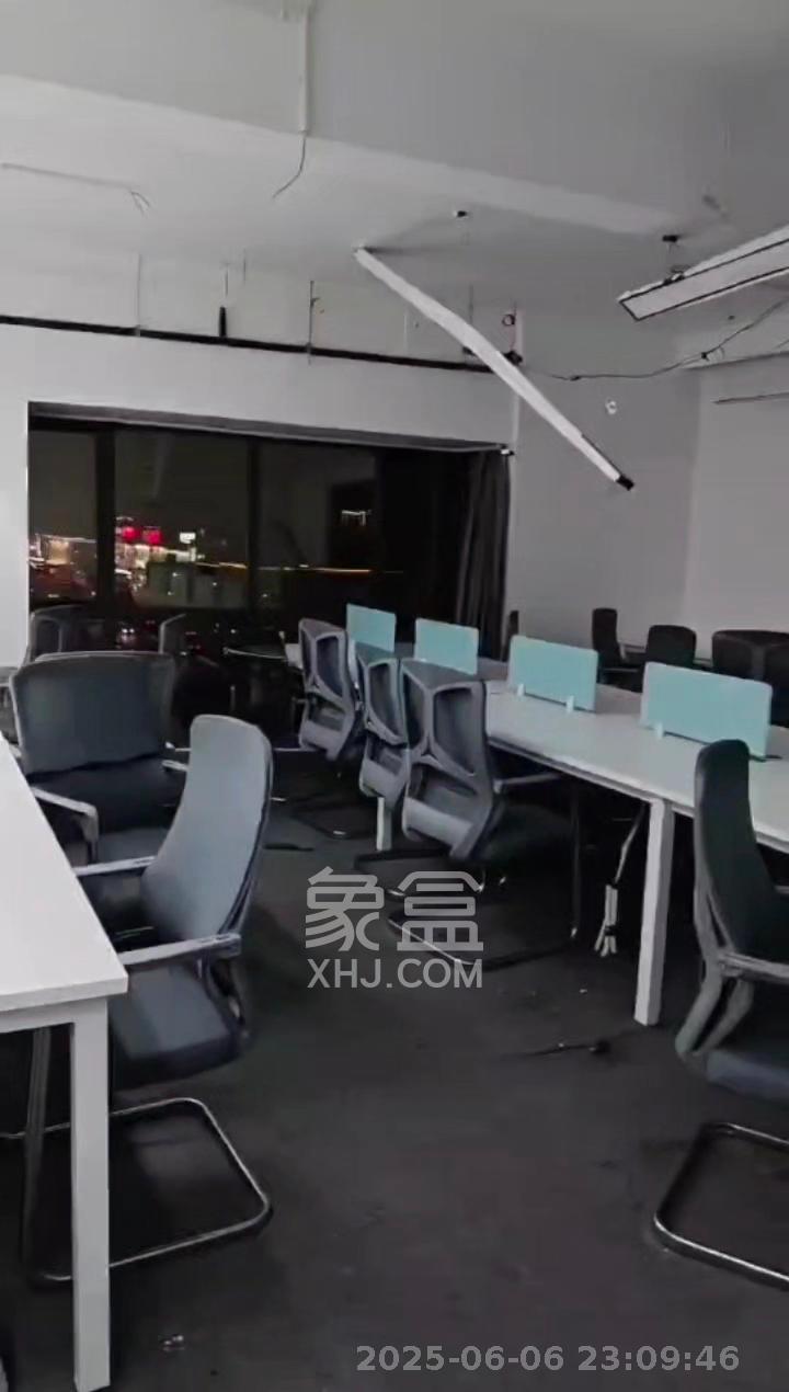 建安新商汇 3室2厅2卫 12000.0元/月 建安新商汇 3室2厅2卫 12000.0元/月室内图