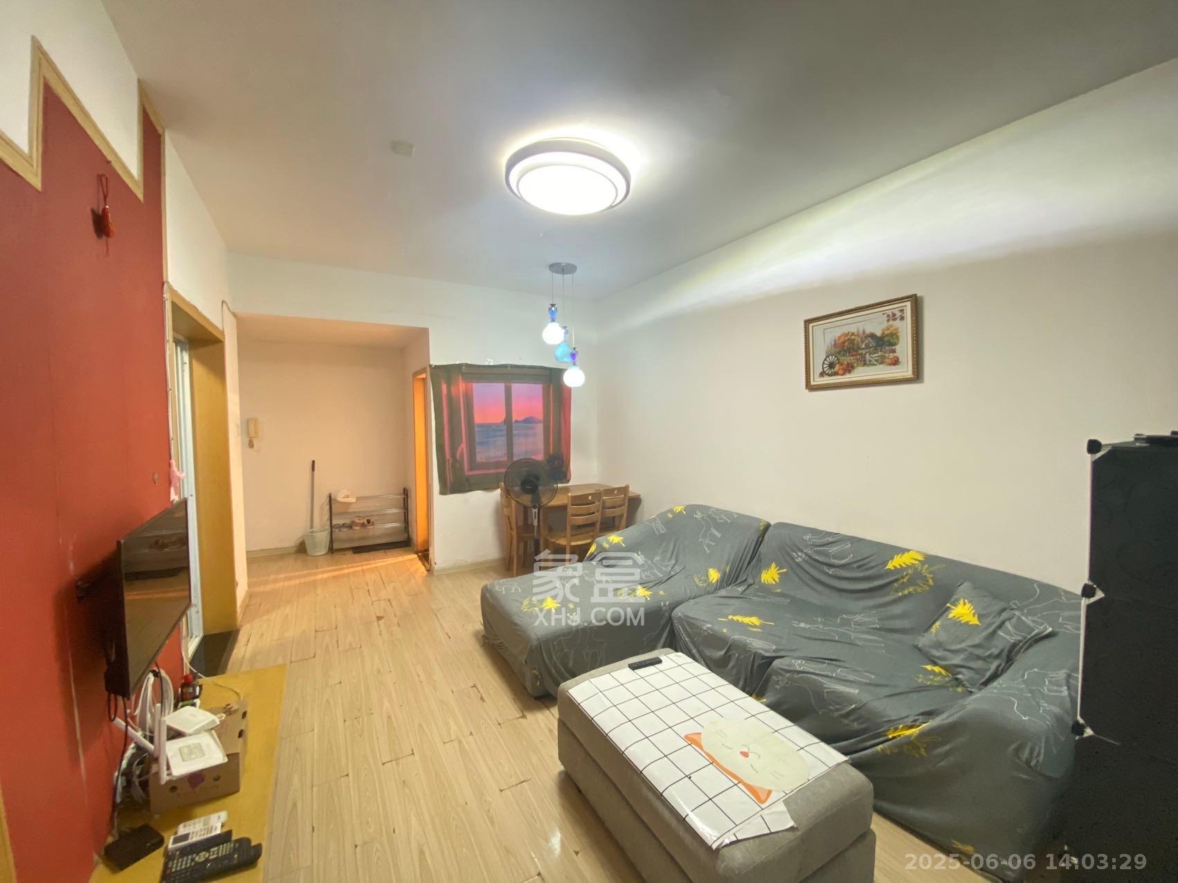 和庄  1室1厅1卫   1600.00元/月