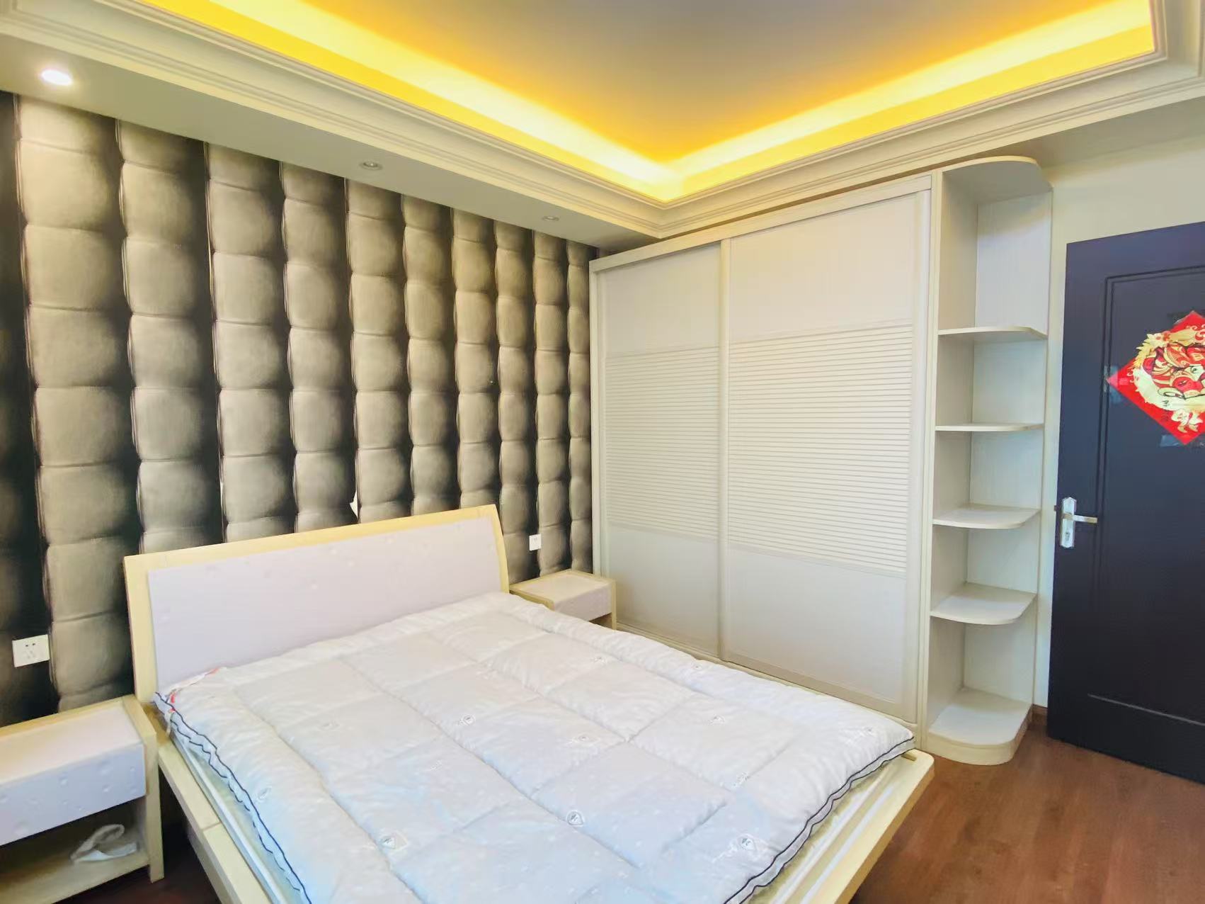 碧桂园 3室2厅1卫 1280.0元/月 碧桂园 3室2厅1卫 1280.0元/月室内图