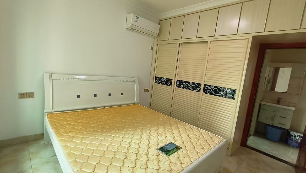 鹏利广场 2室2厅1卫 1700.0元/月 鹏利广场 2室2厅1卫 1700.0元/月室内图