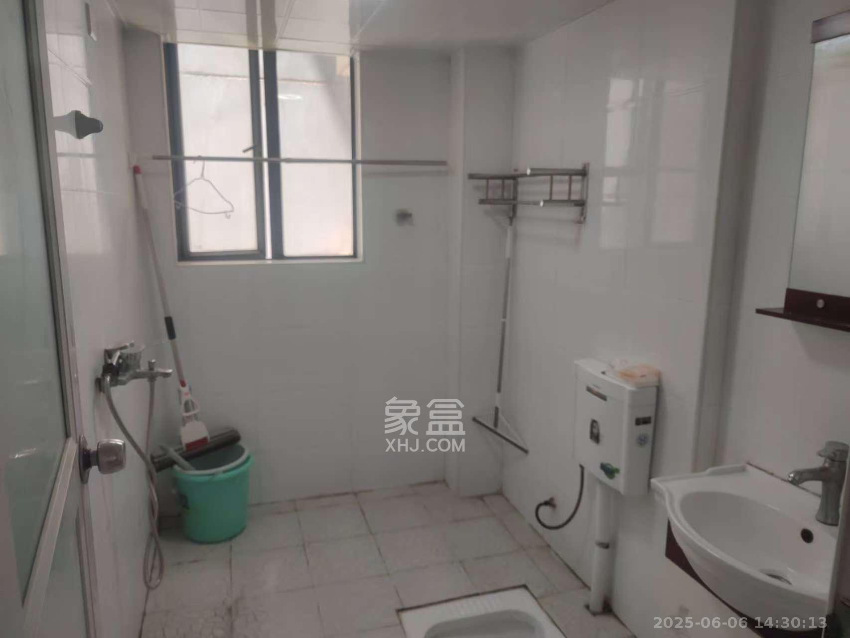 湘府名邸（同力家园）  4室2厅1卫   3500.00元/月室内图