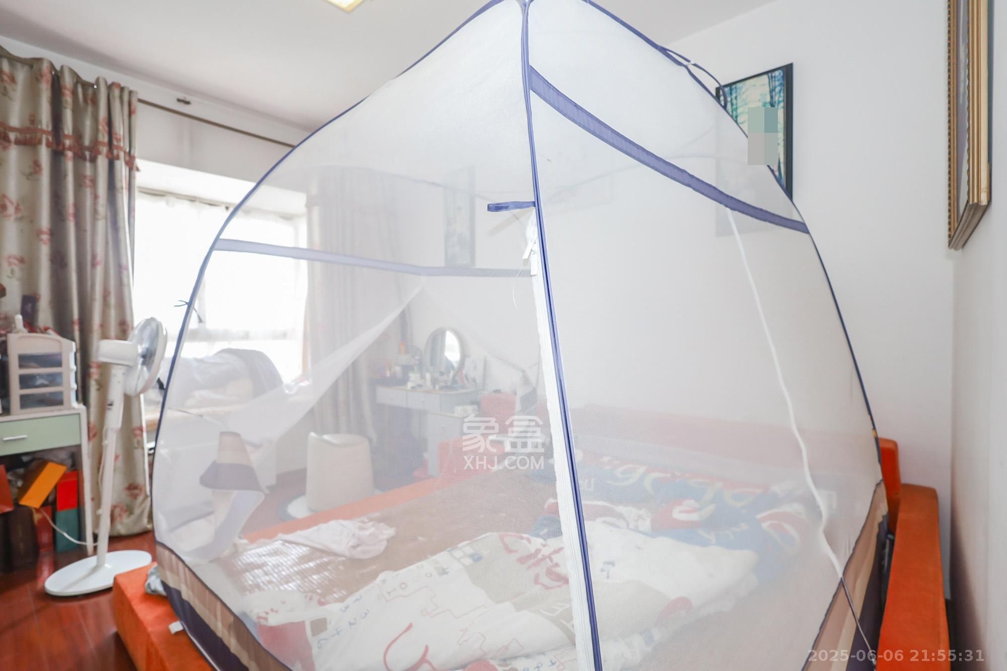 西岸润泽府 3室2厅2卫 125.0万 西岸润泽府 3室2厅2卫 125.0万卧室