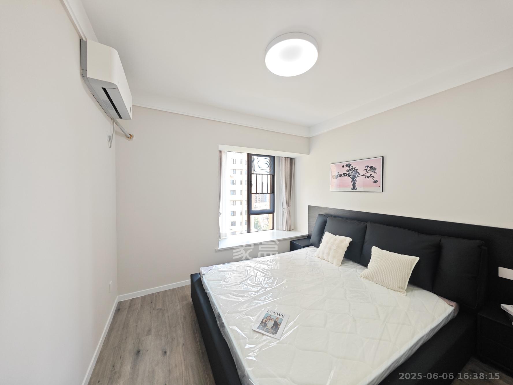 南城印象  3室2厅1卫    91.8万卧室