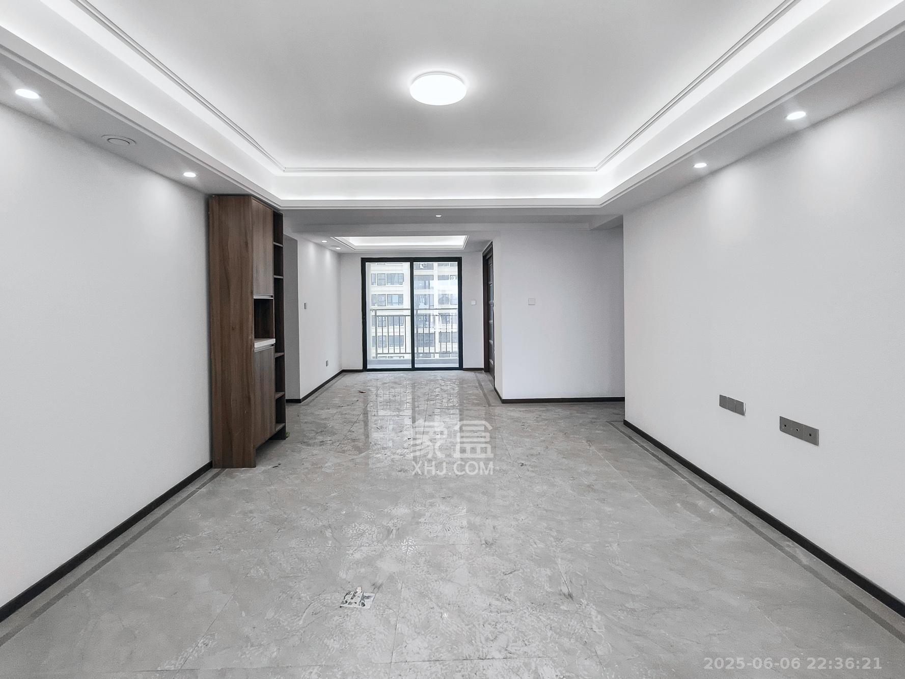 星城春晓 3室2厅2卫 90.8万 星城春晓 3室2厅2卫 90.8万客厅