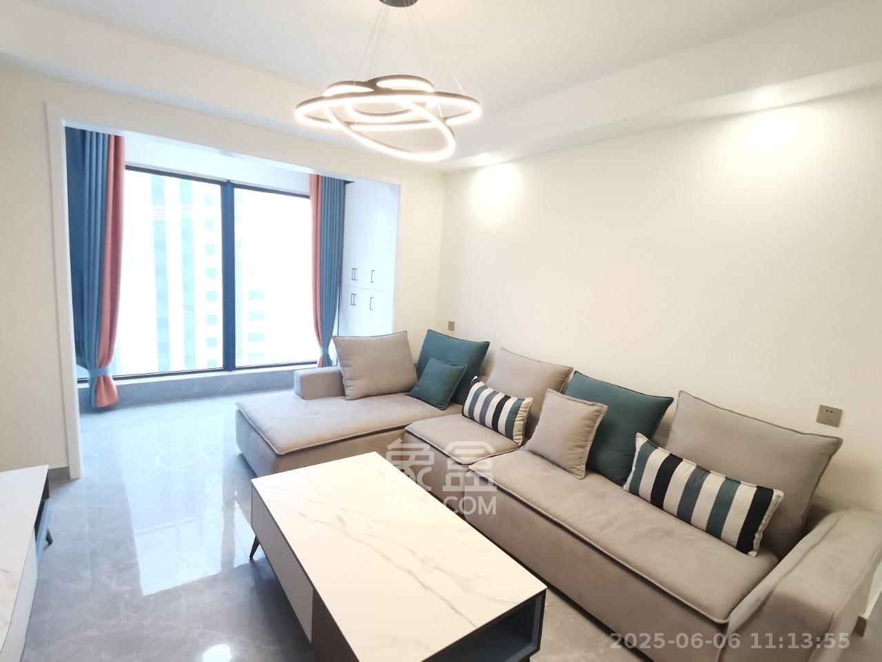 南山梅溪一方 3室2厅2卫 3200.0元/月 南山梅溪一方 3室2厅2卫 3200.0元/月室内图