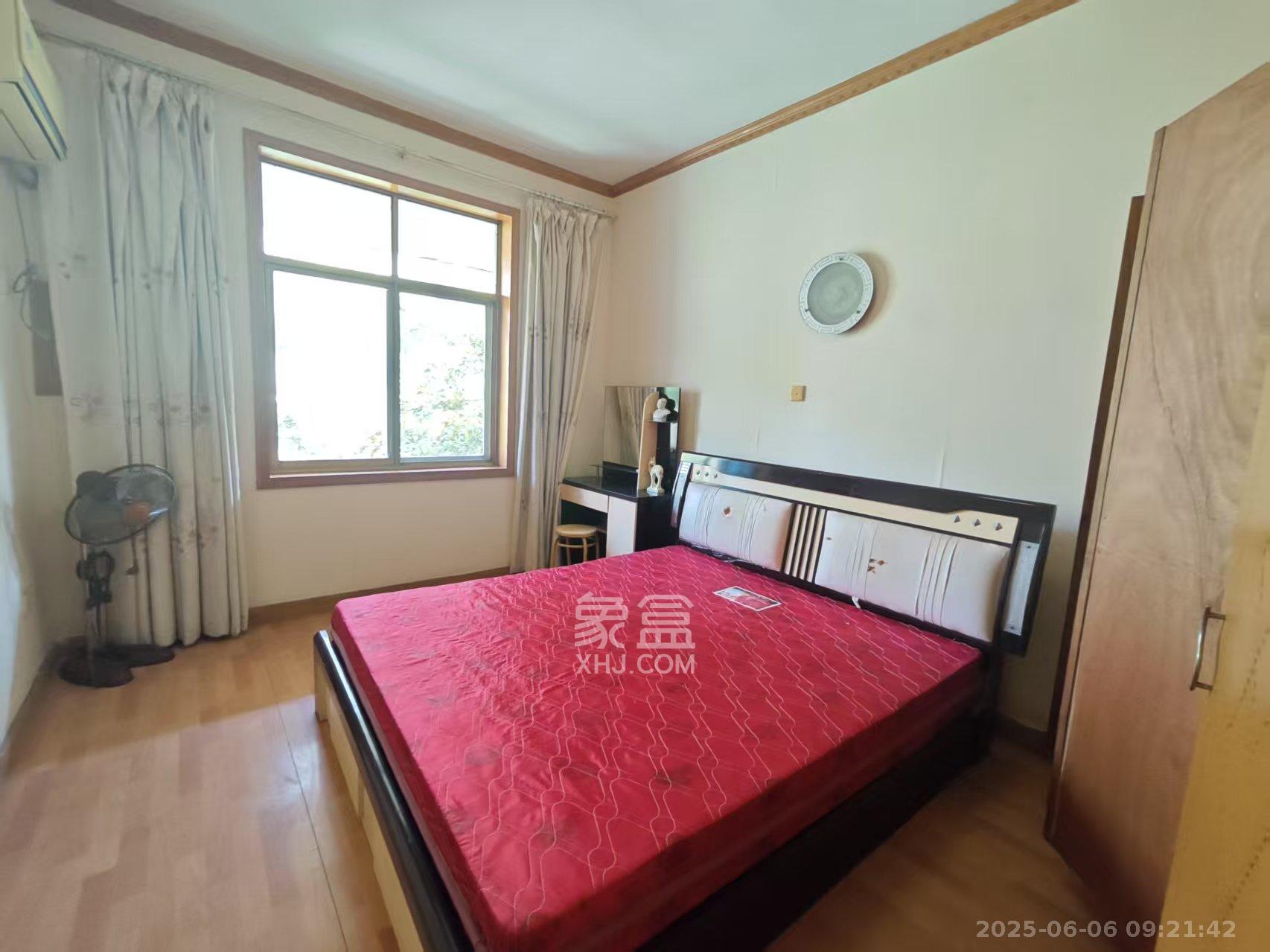 南湖路水工机械厂宿舍 2室1厅1卫 1300.0元/月 南湖路水工机械厂宿舍 2室1厅1卫 1300.0元/月室内图